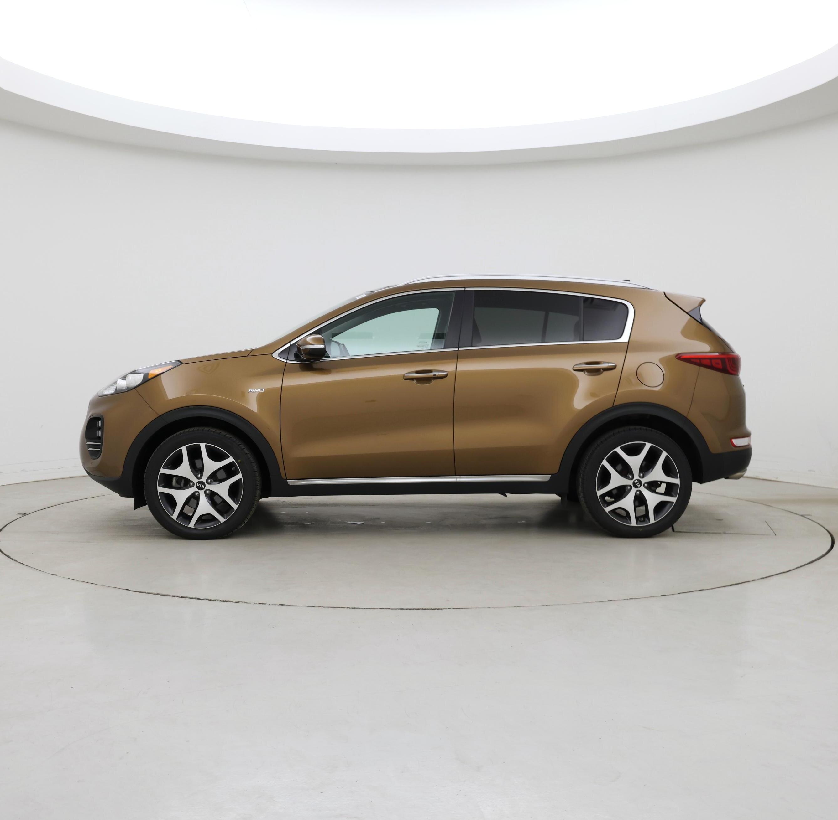 Thumbnail: 2017 Kia Sportage - 3