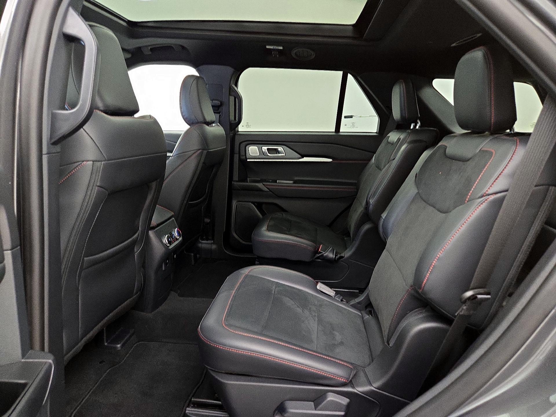Thumbnail: 2026 Ford Explorer - 20