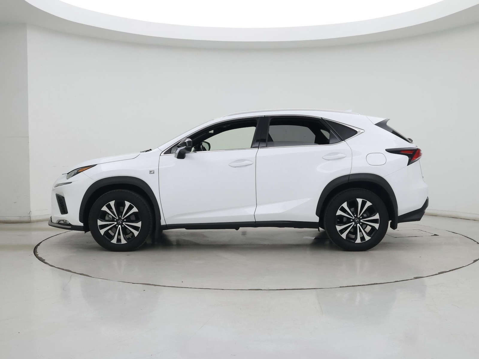 2021 Lexus NX 300 F SPORT - Photo 4