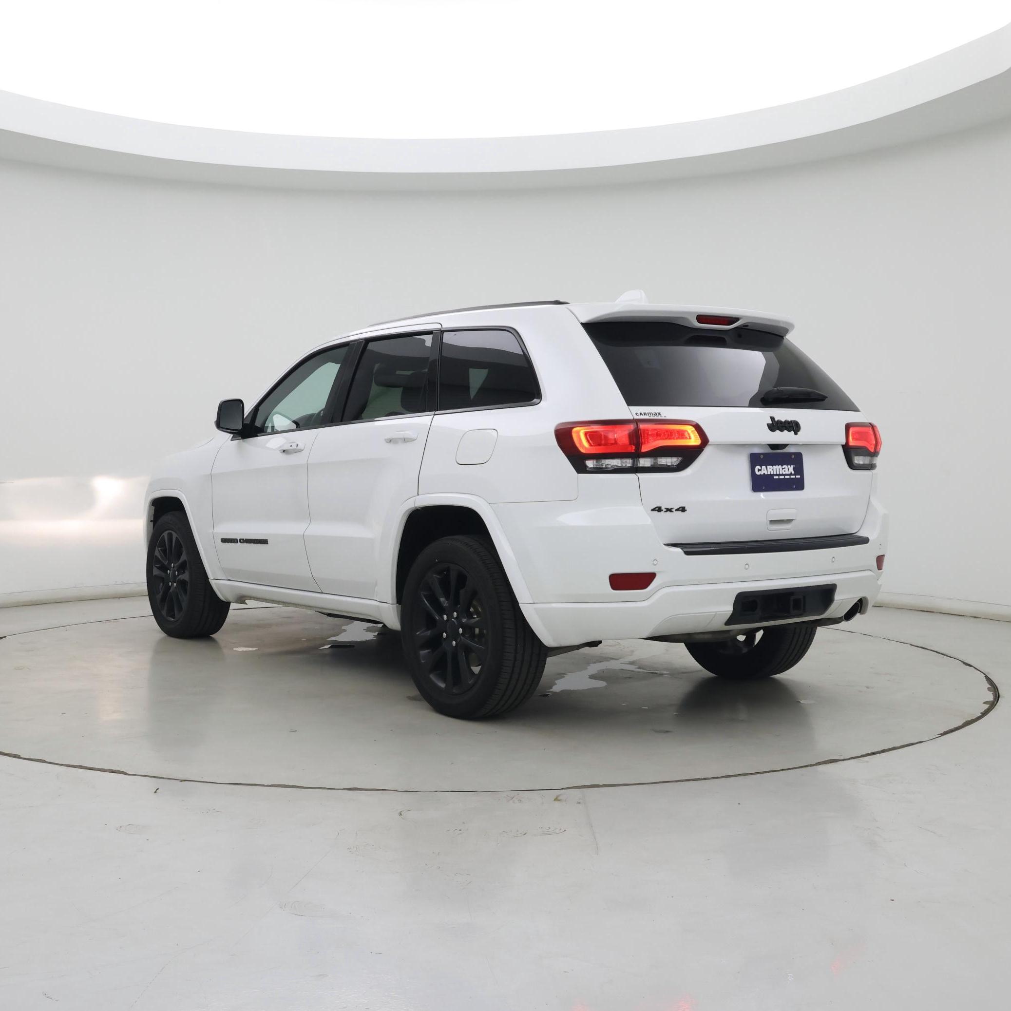 Thumbnail: 2018 Jeep Grand Cherokee - 2