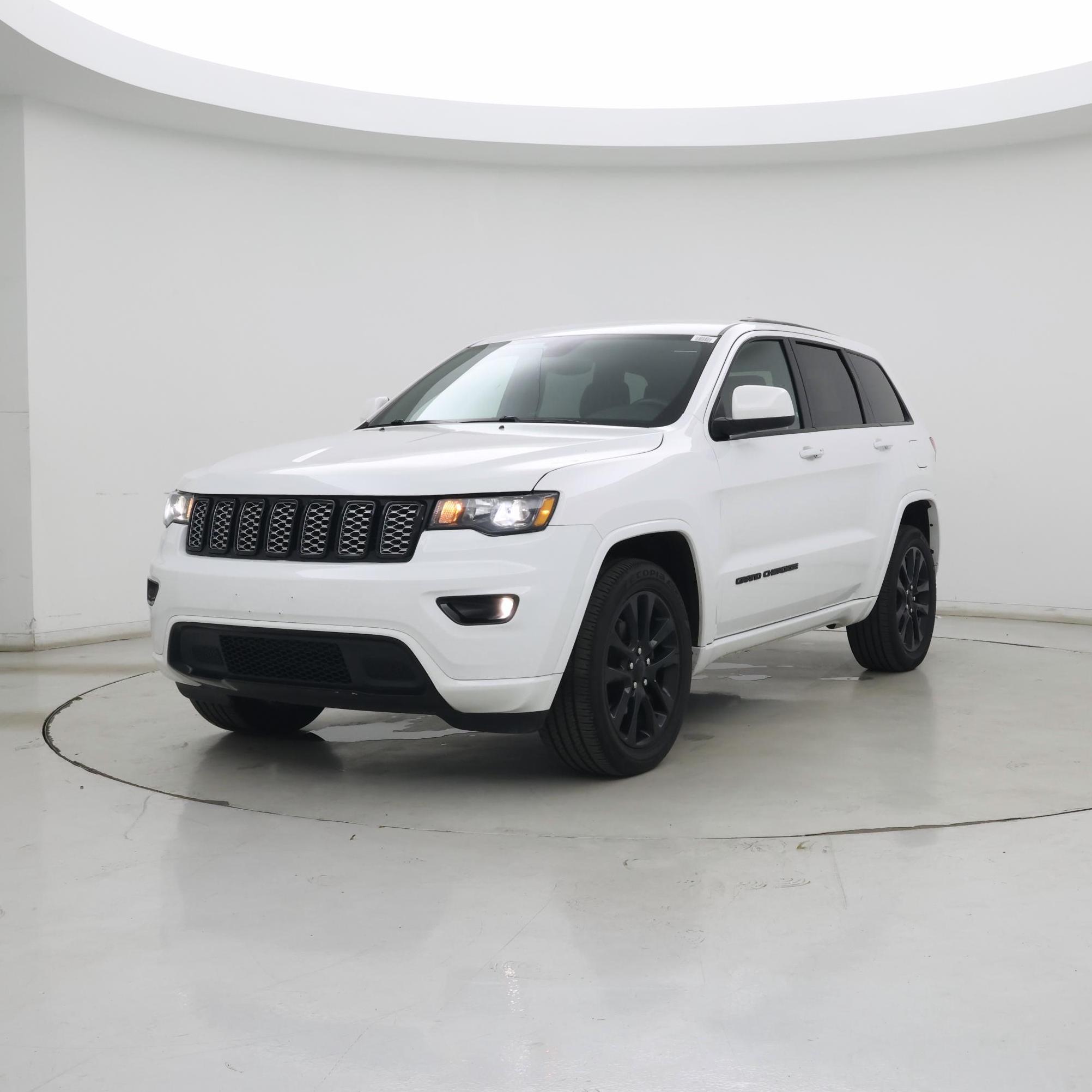 Thumbnail: 2018 Jeep Grand Cherokee - 4