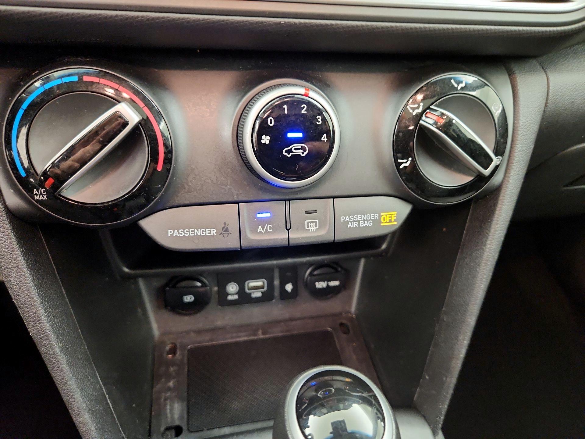 Thumbnail: 2021 Hyundai Kona - 16