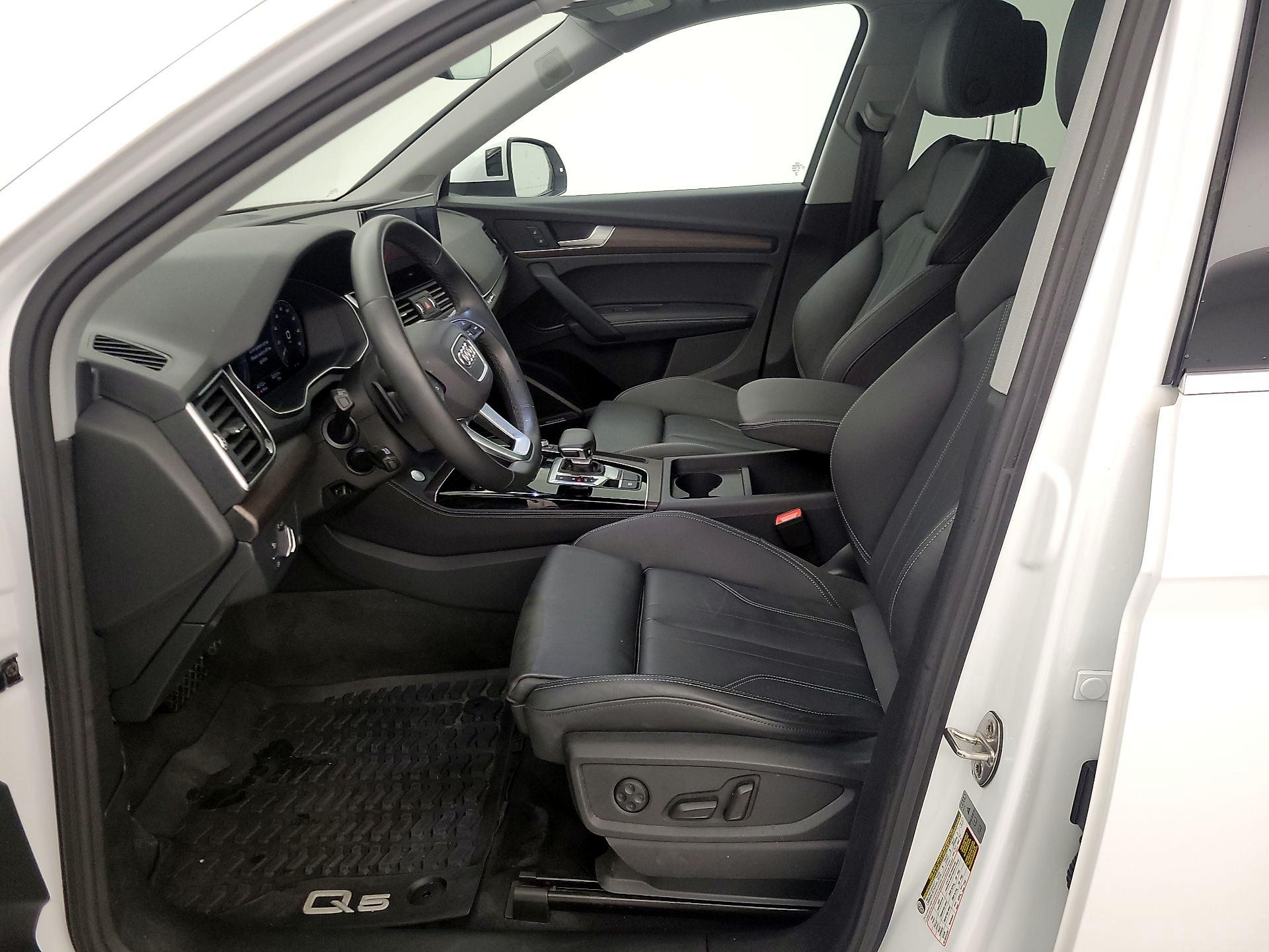 Thumbnail: 2024 Audi Q5 - 11