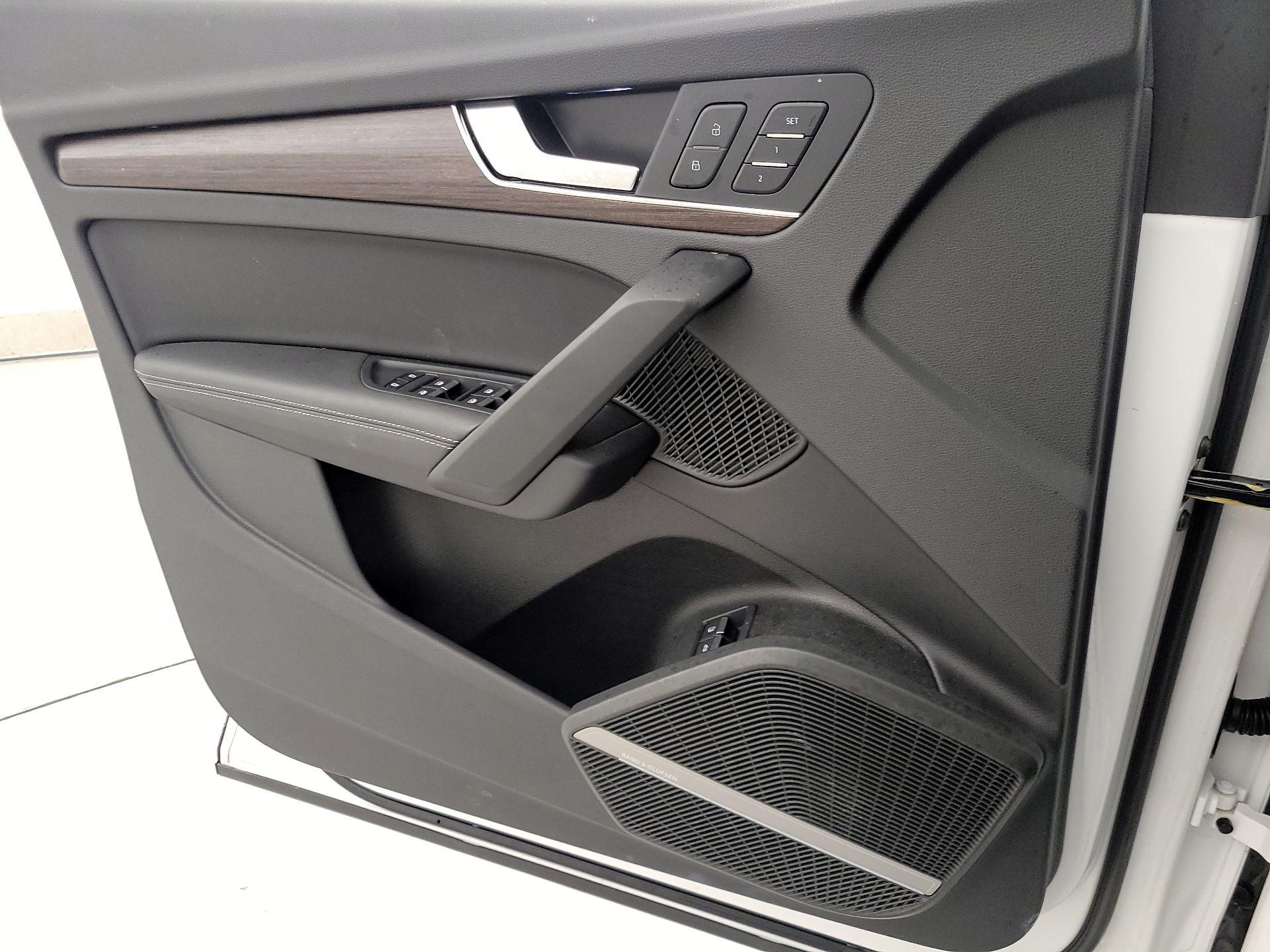 Thumbnail: 2024 Audi Q5 - 12