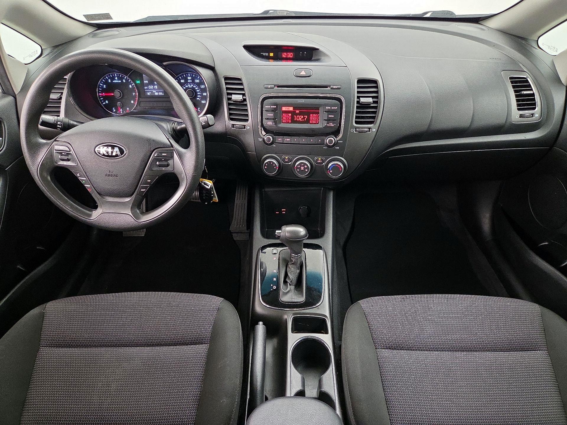 Thumbnail: 2017 Kia Forte - 9