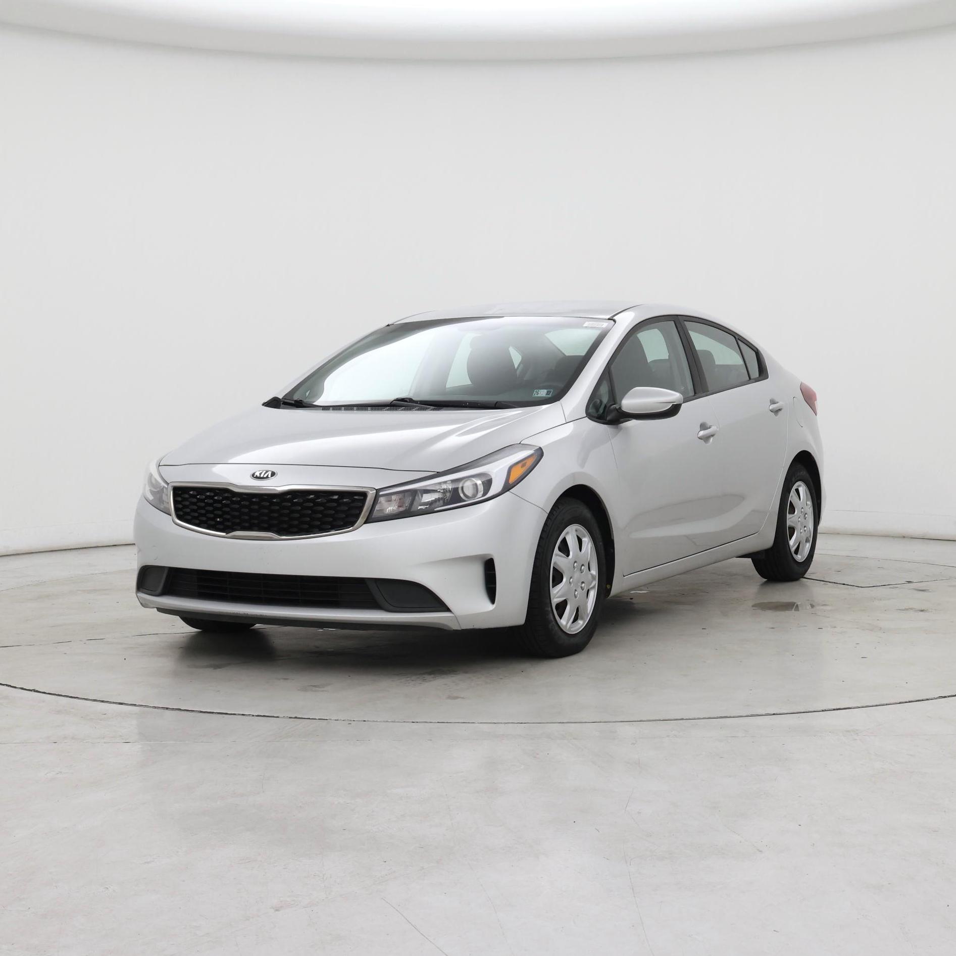 Thumbnail: 2017 Kia Forte - 4