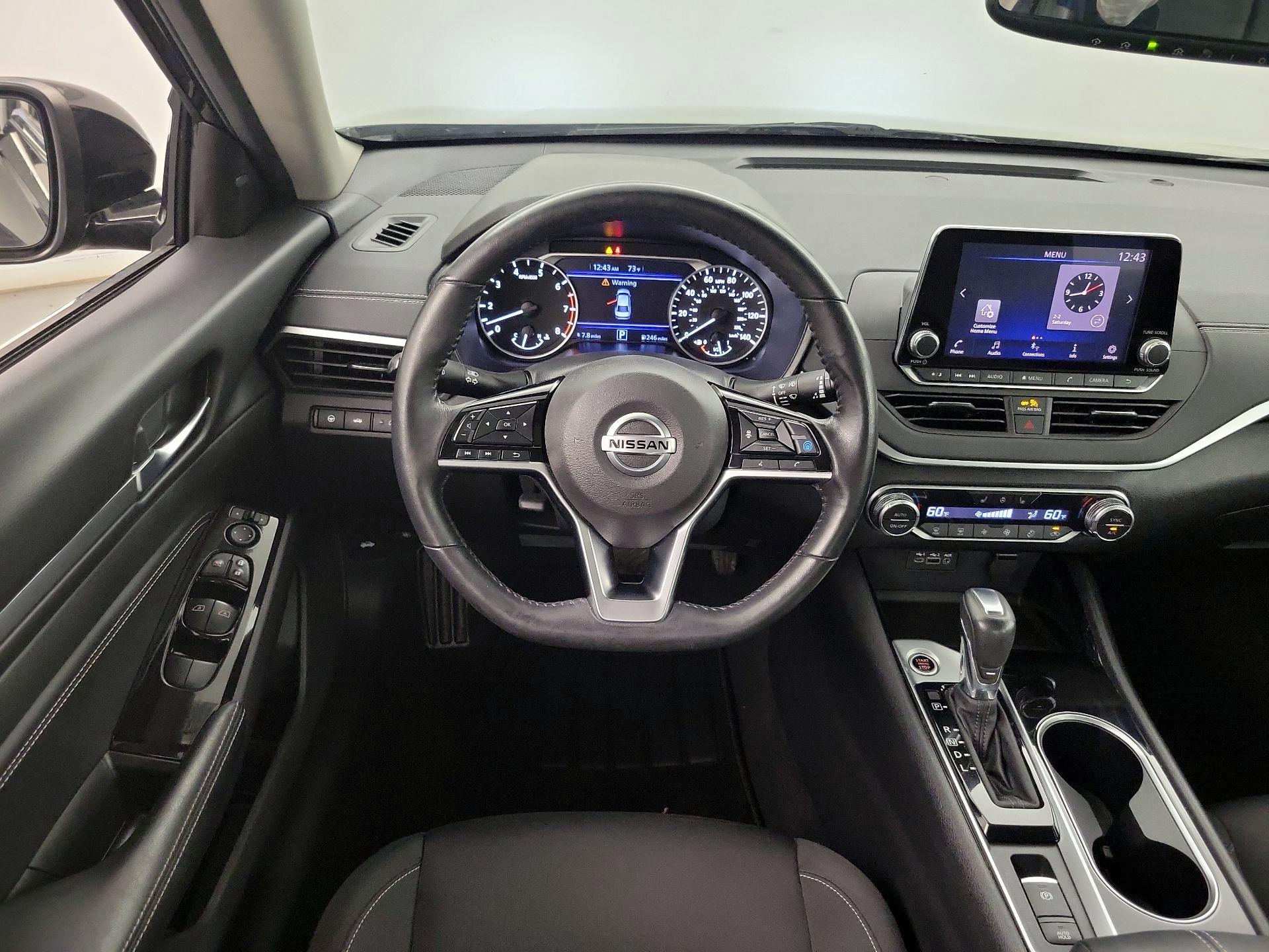 Thumbnail: 2020 Nissan Altima - 10