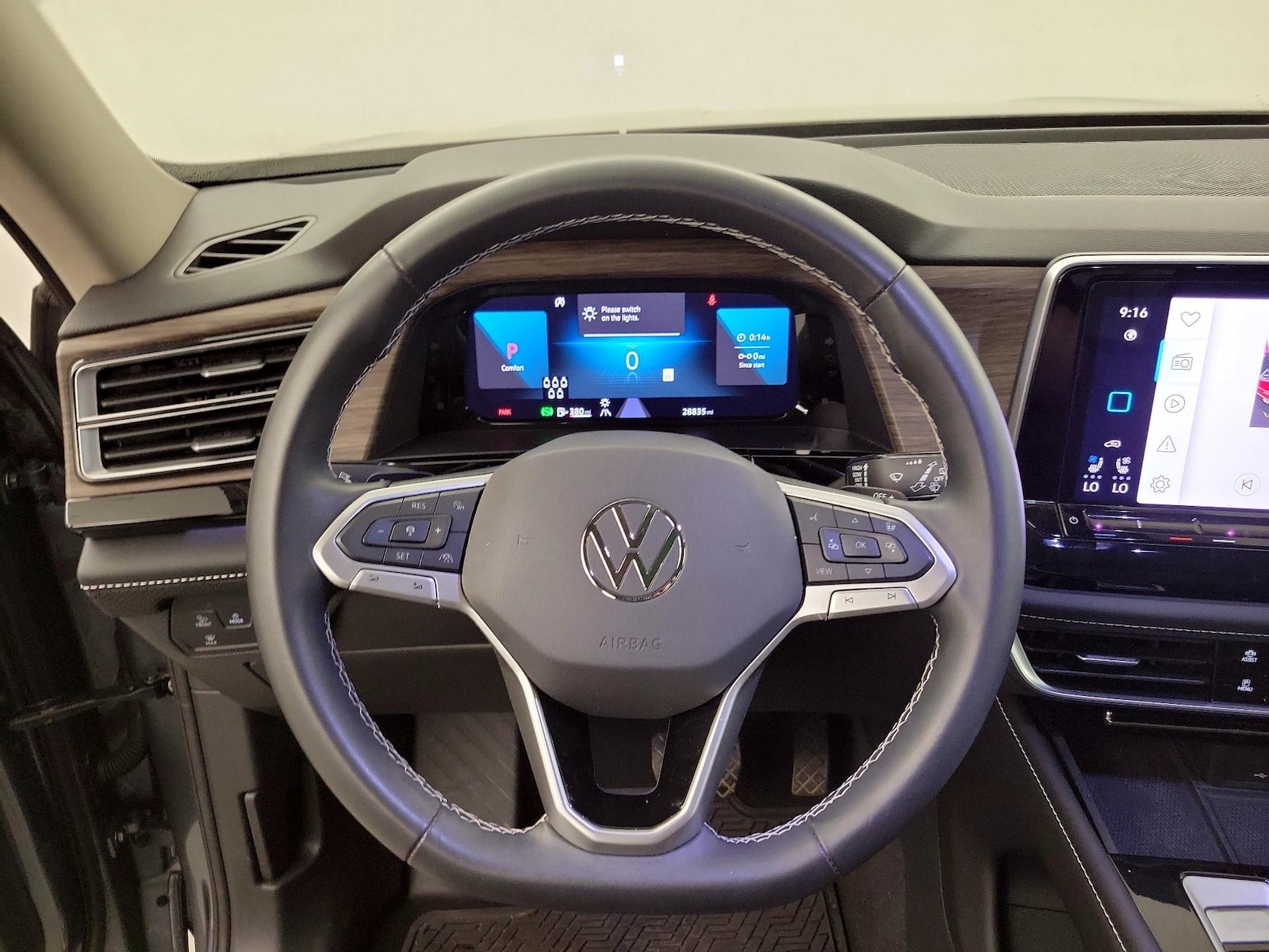 2024 Volkswagen Atlas SEL - Photo 11