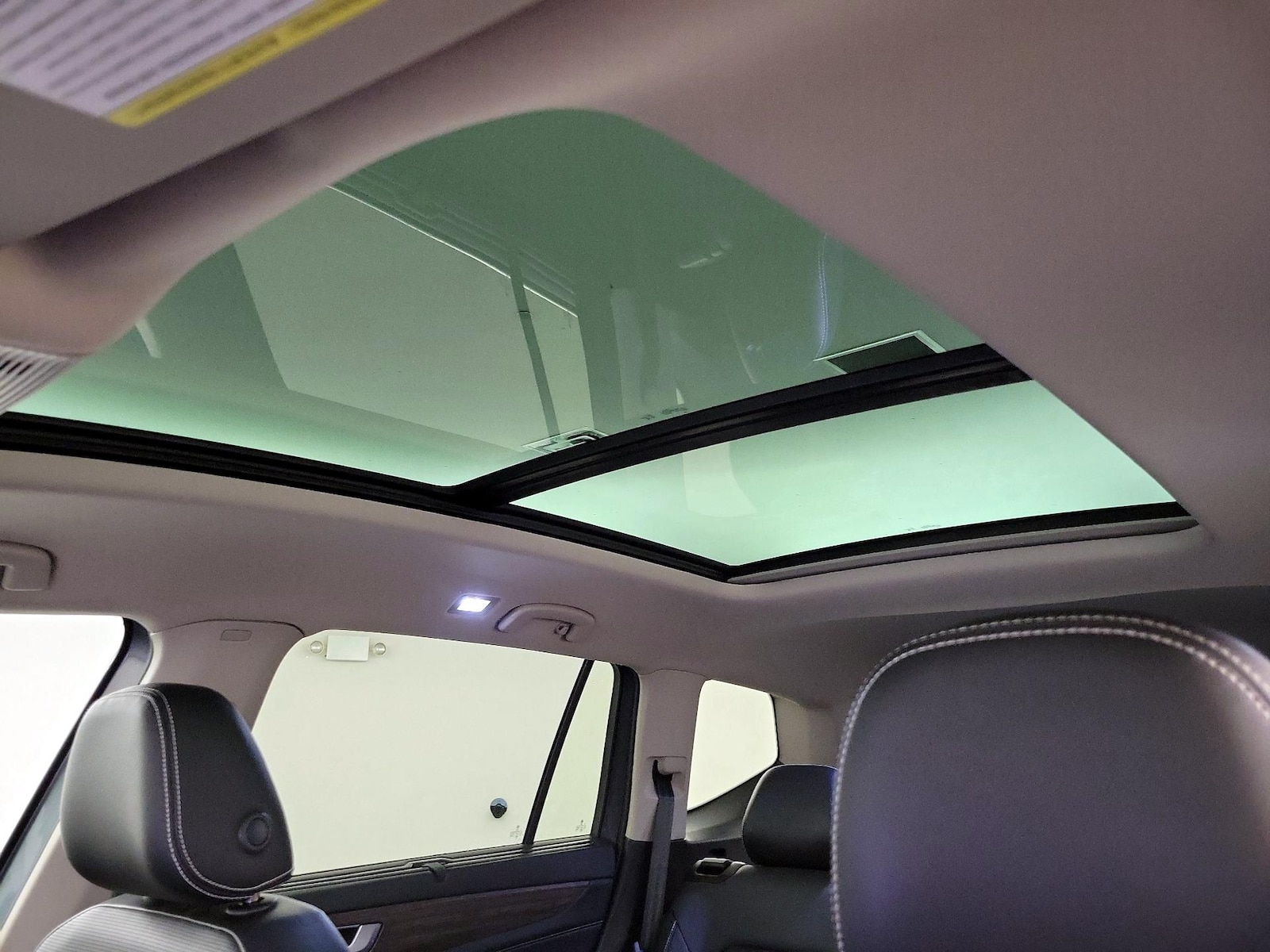2024 Volkswagen Atlas SEL - Photo 20