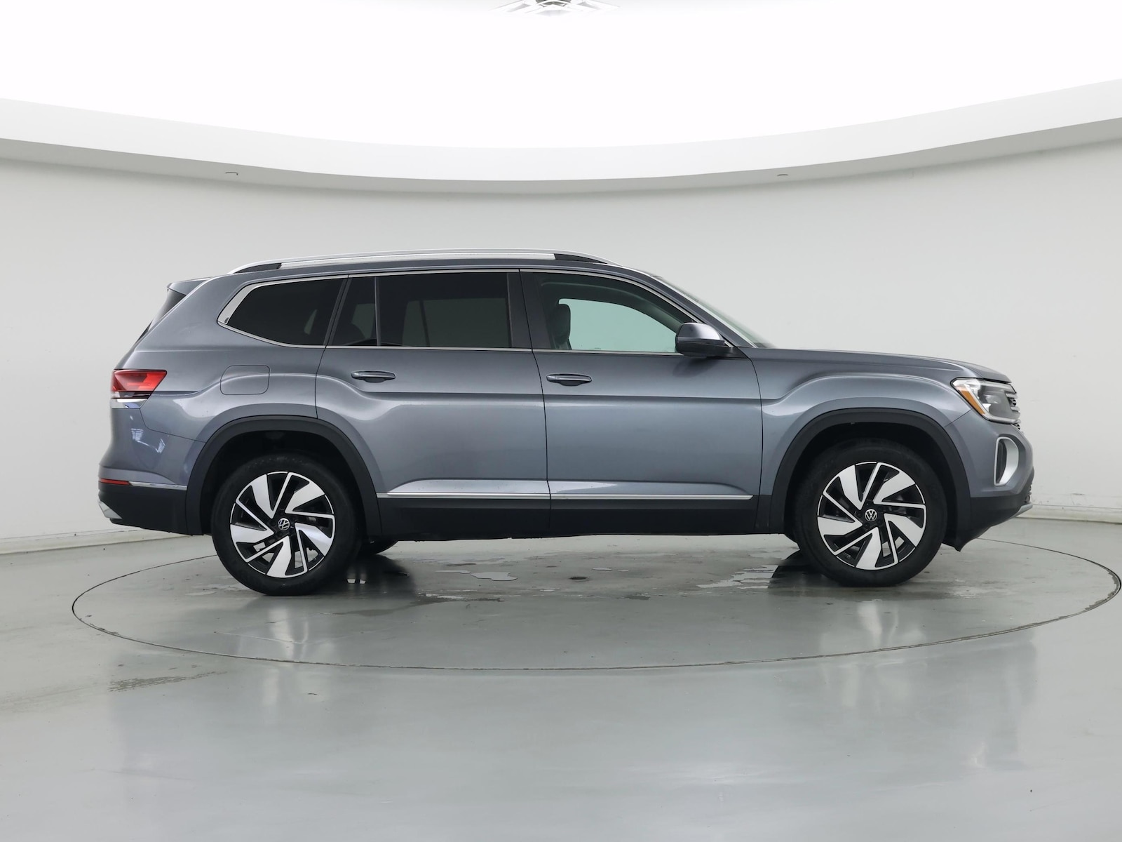 2024 Volkswagen Atlas SEL - Photo 8