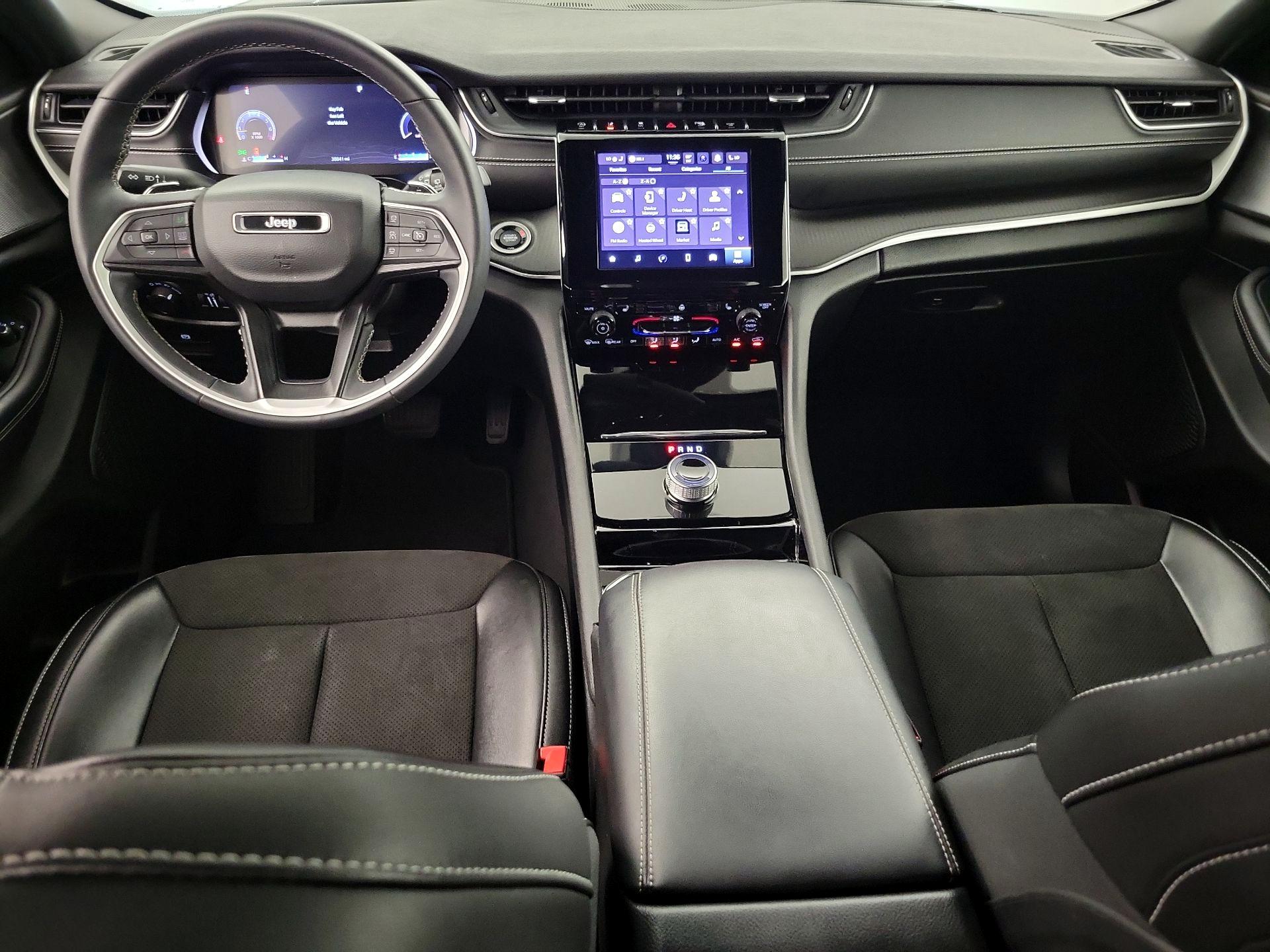 Thumbnail: 2023 Jeep Grand Cherokee - 9