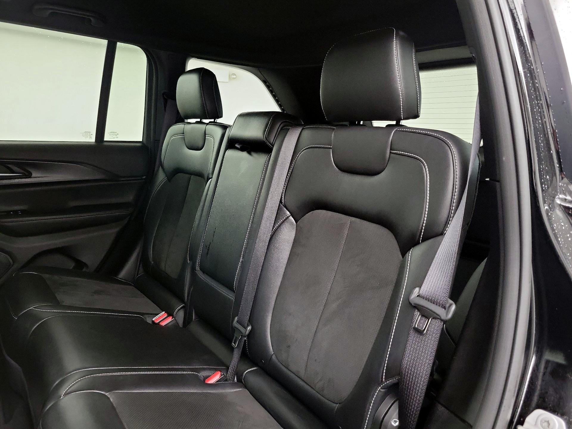 Thumbnail: 2023 Jeep Grand Cherokee - 19