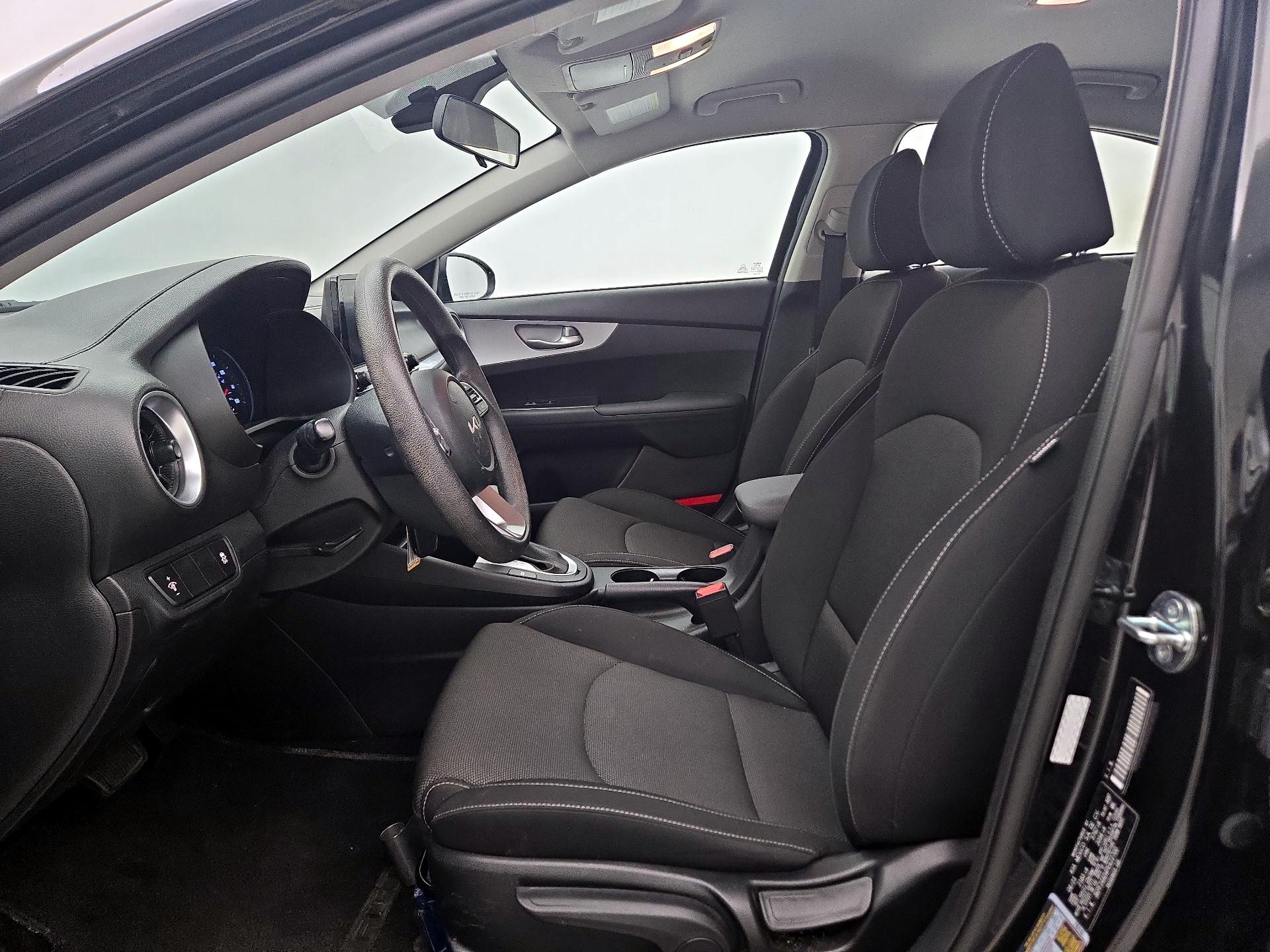 Thumbnail: 2023 Kia Forte - 11