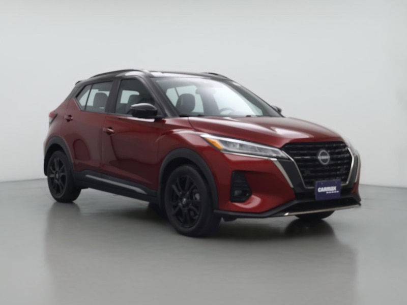 2022 Nissan Kicks SR