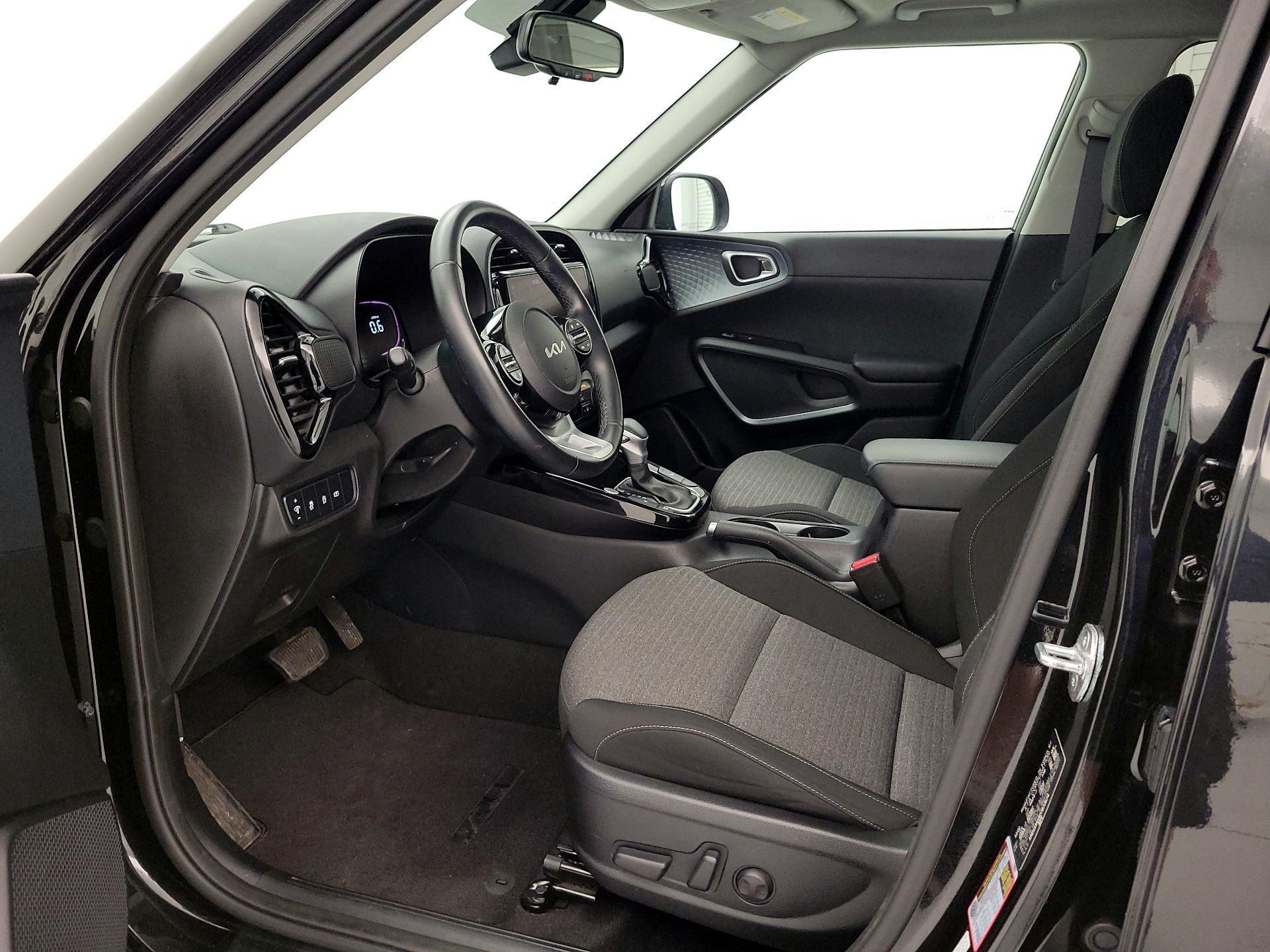 Thumbnail: 2023 Kia Soul - 11