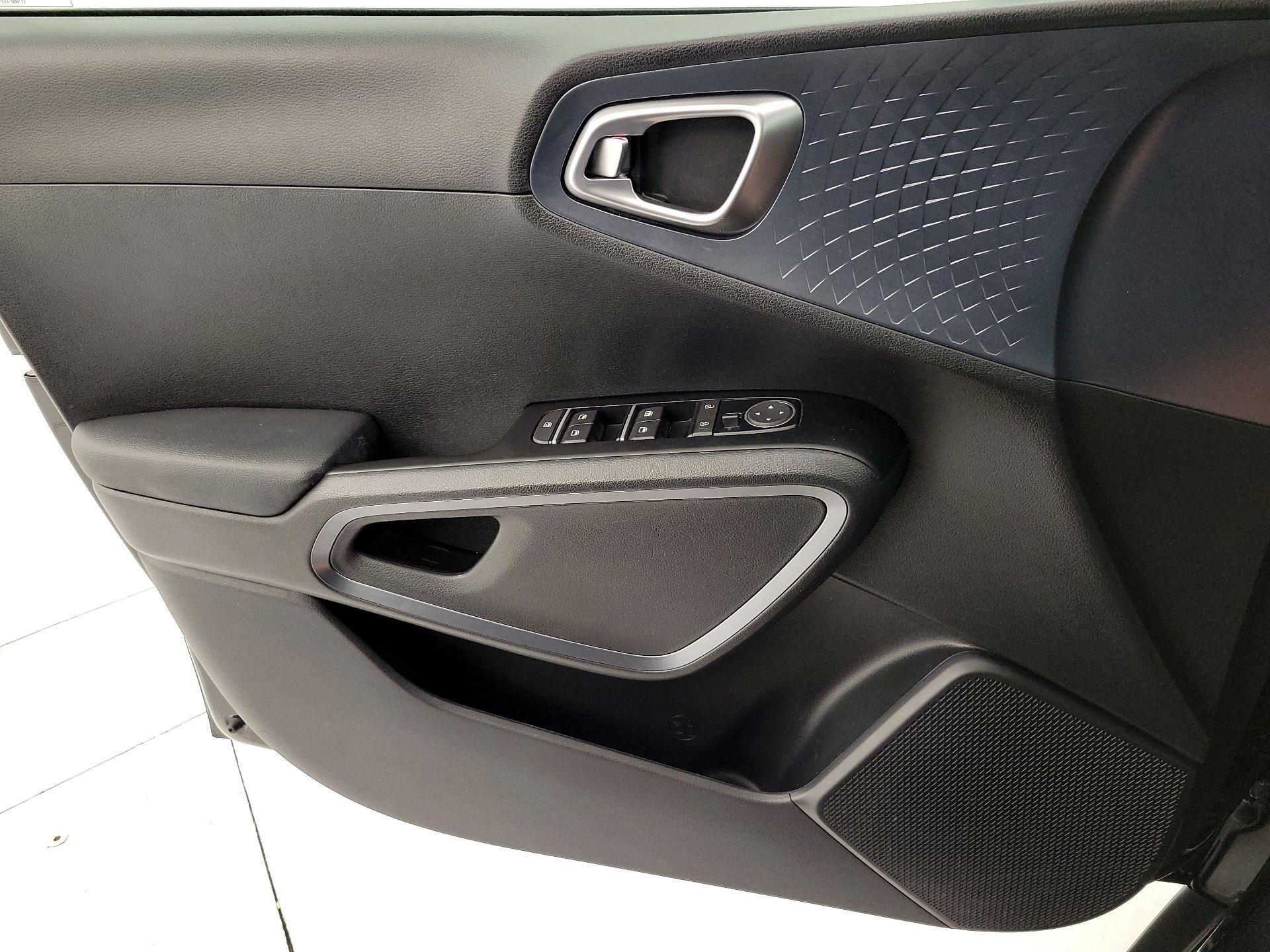 Thumbnail: 2023 Kia Soul - 12