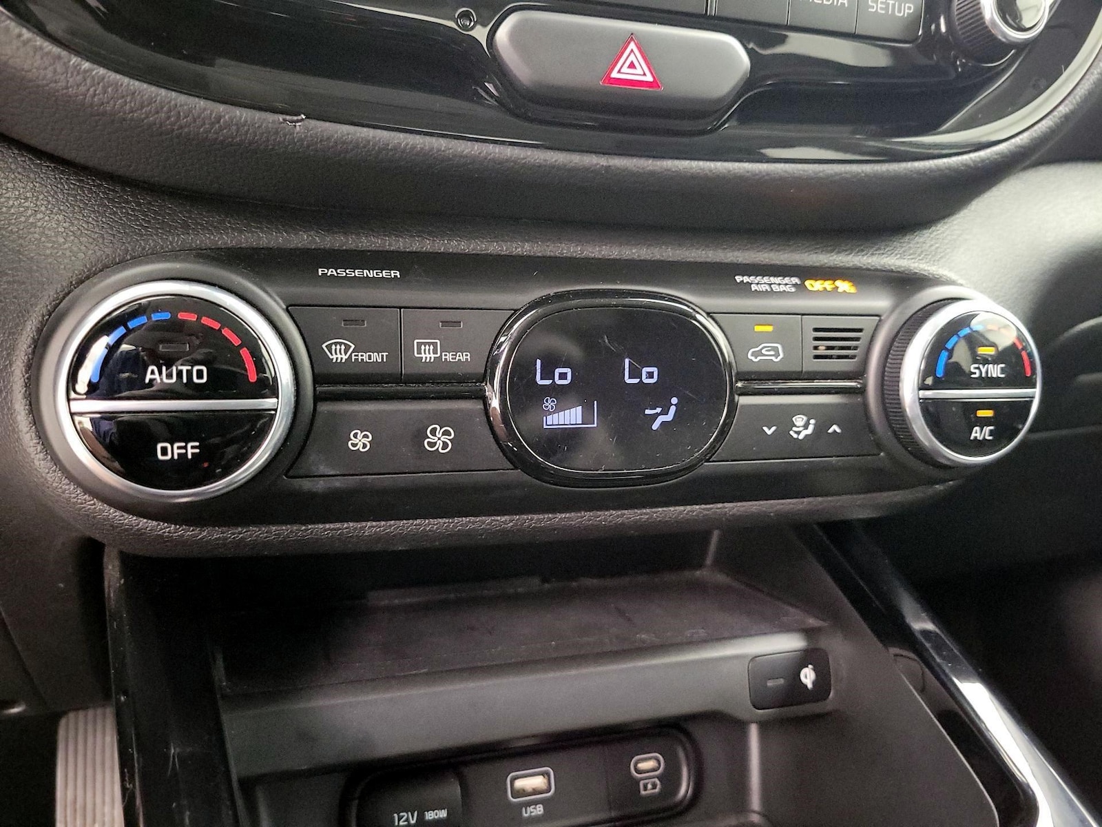 2023 Kia Soul EX - Photo 18