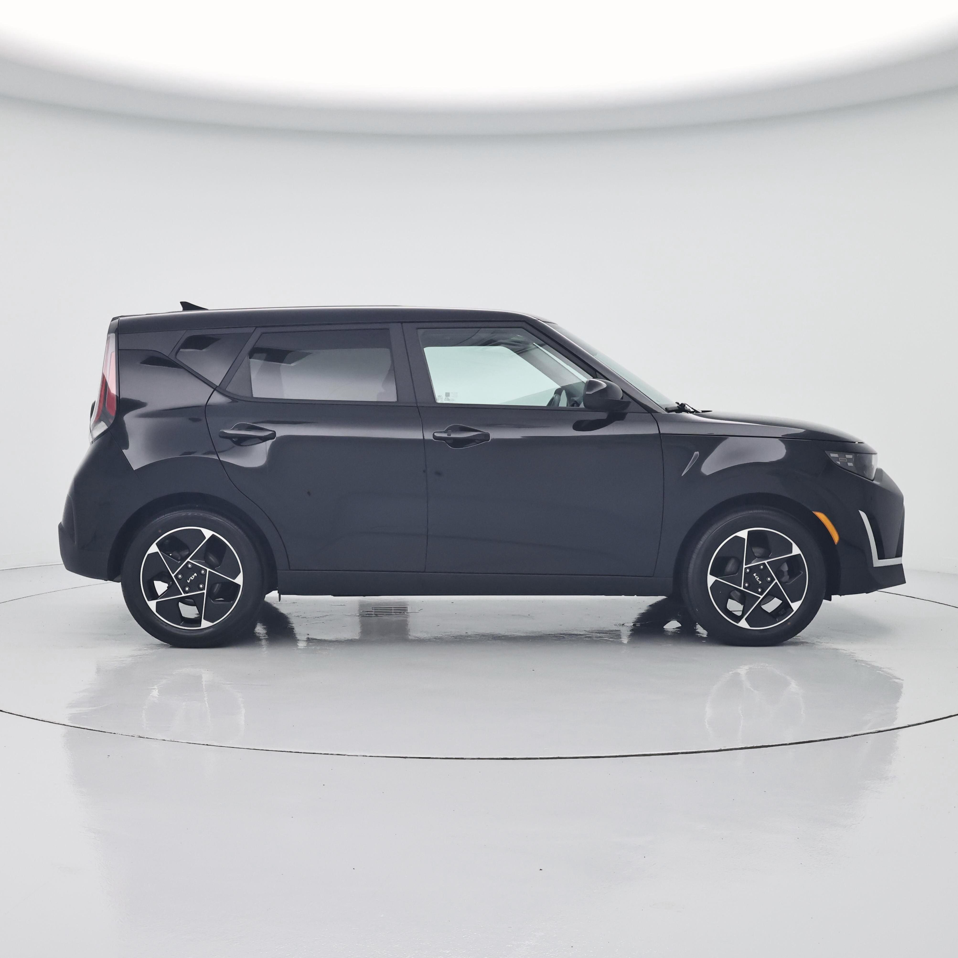Thumbnail: 2023 Kia Soul - 7
