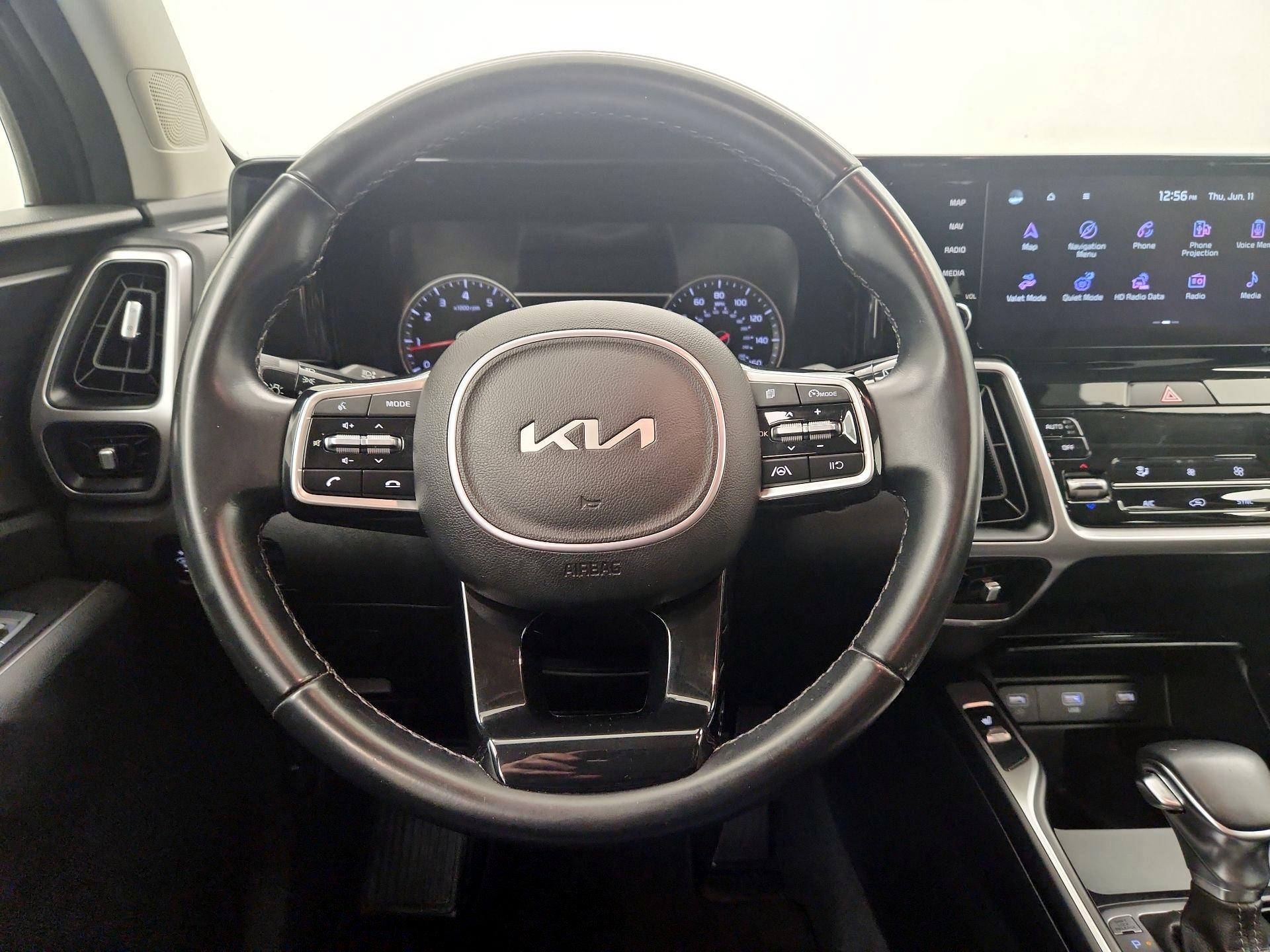 Thumbnail: 2022 Kia Sorento - 10
