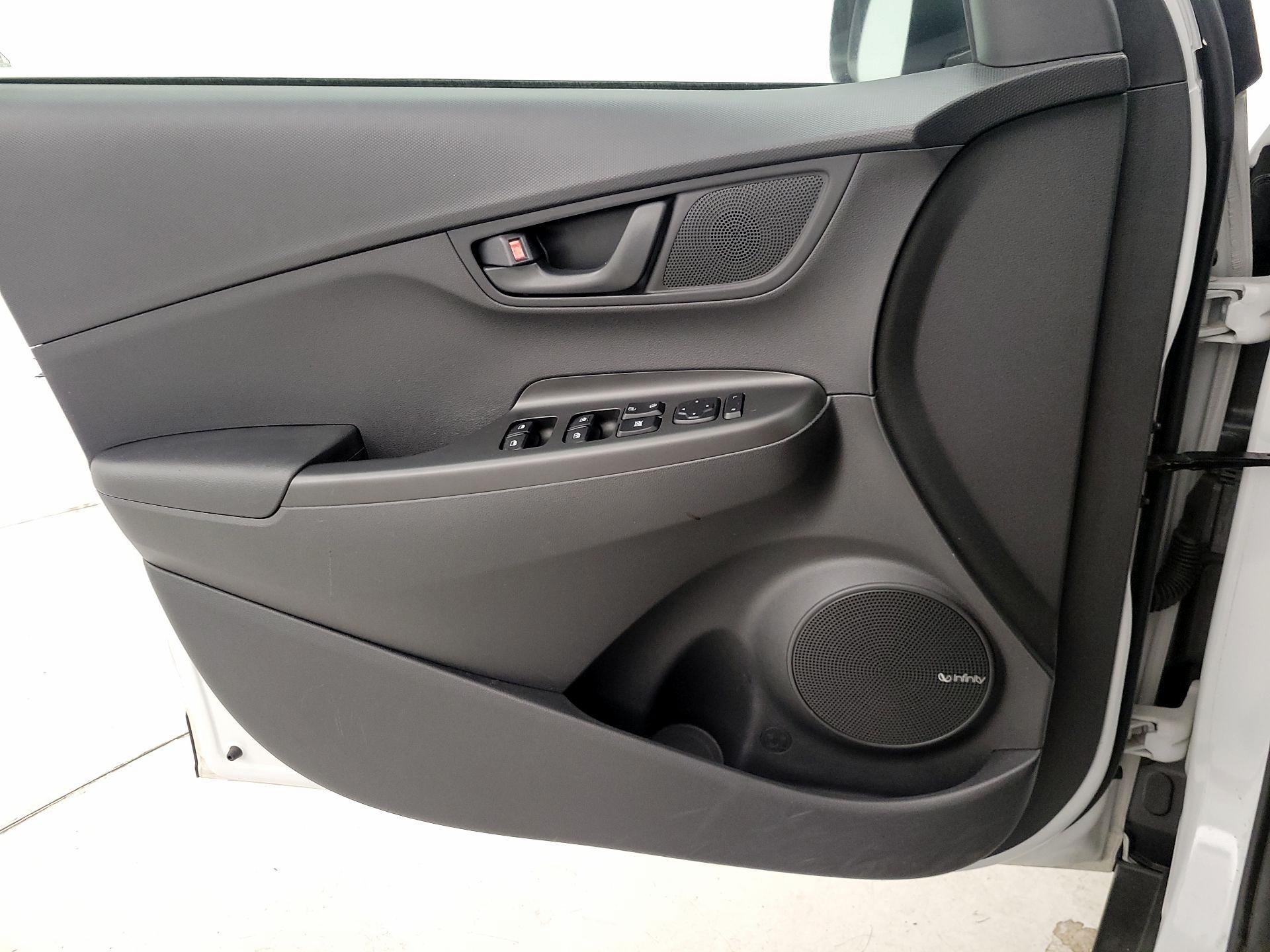 Thumbnail: 2021 Hyundai Kona - 12