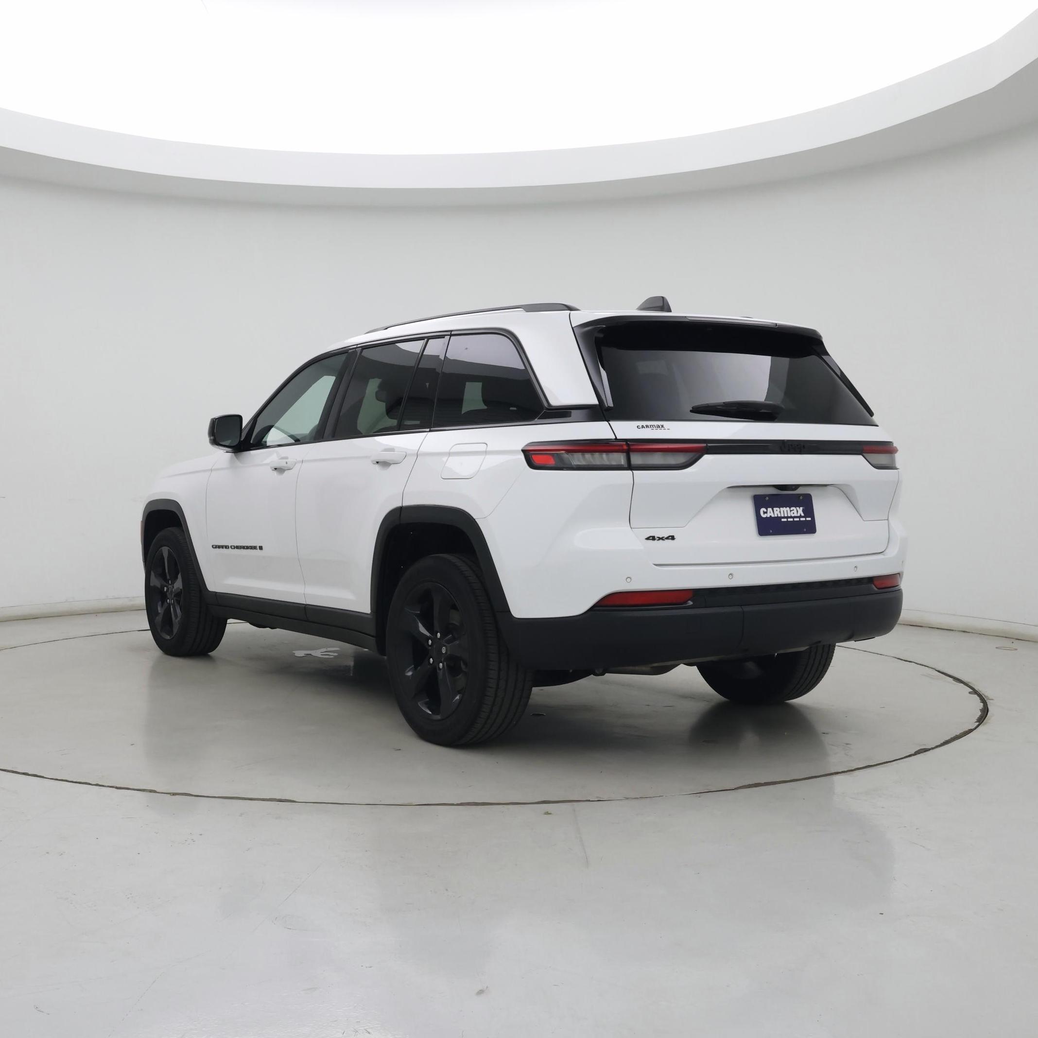 Thumbnail: 2023 Jeep Grand Cherokee - 2