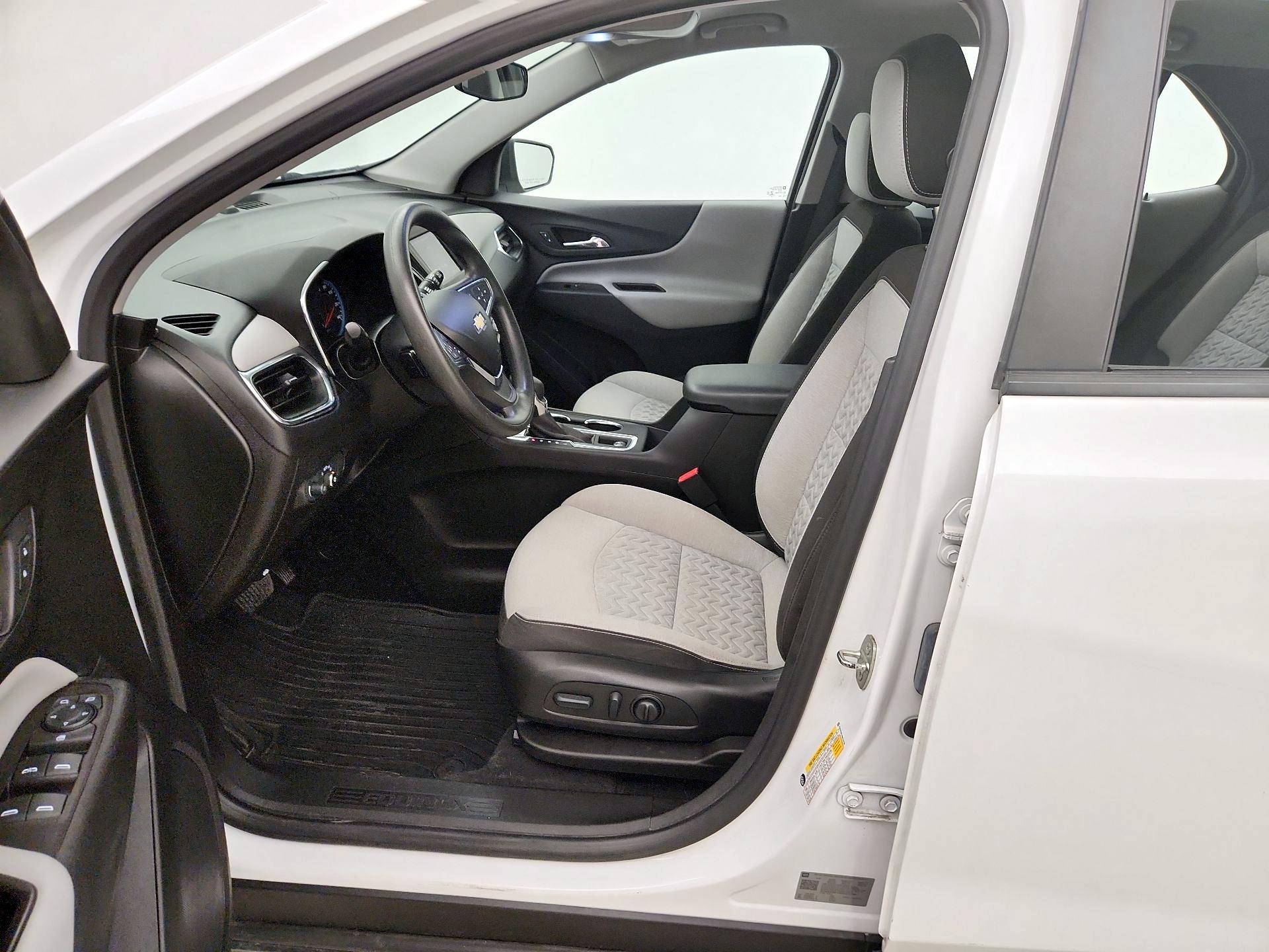 Thumbnail: 2022 Chevrolet Equinox - 11