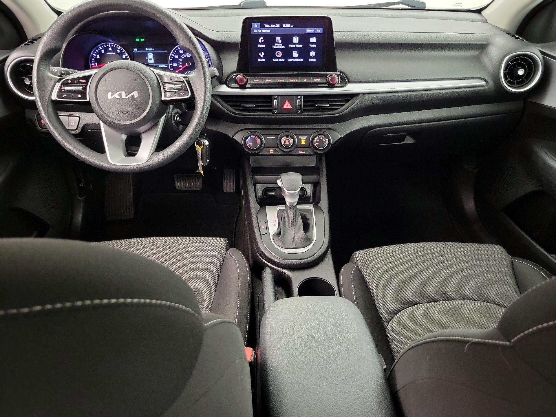 Thumbnail: 2023 Kia Forte - 9