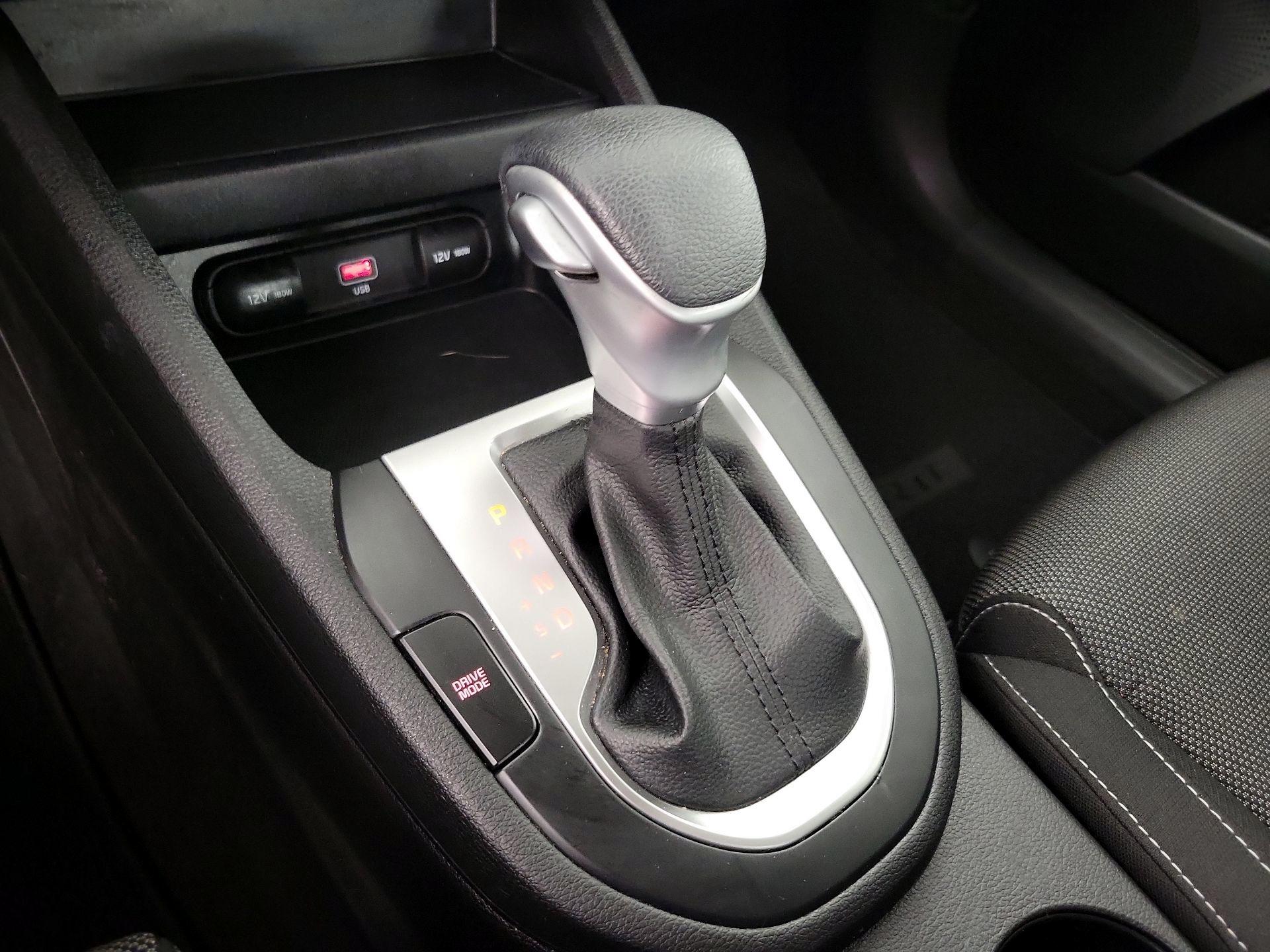 Thumbnail: 2023 Kia Forte - 17