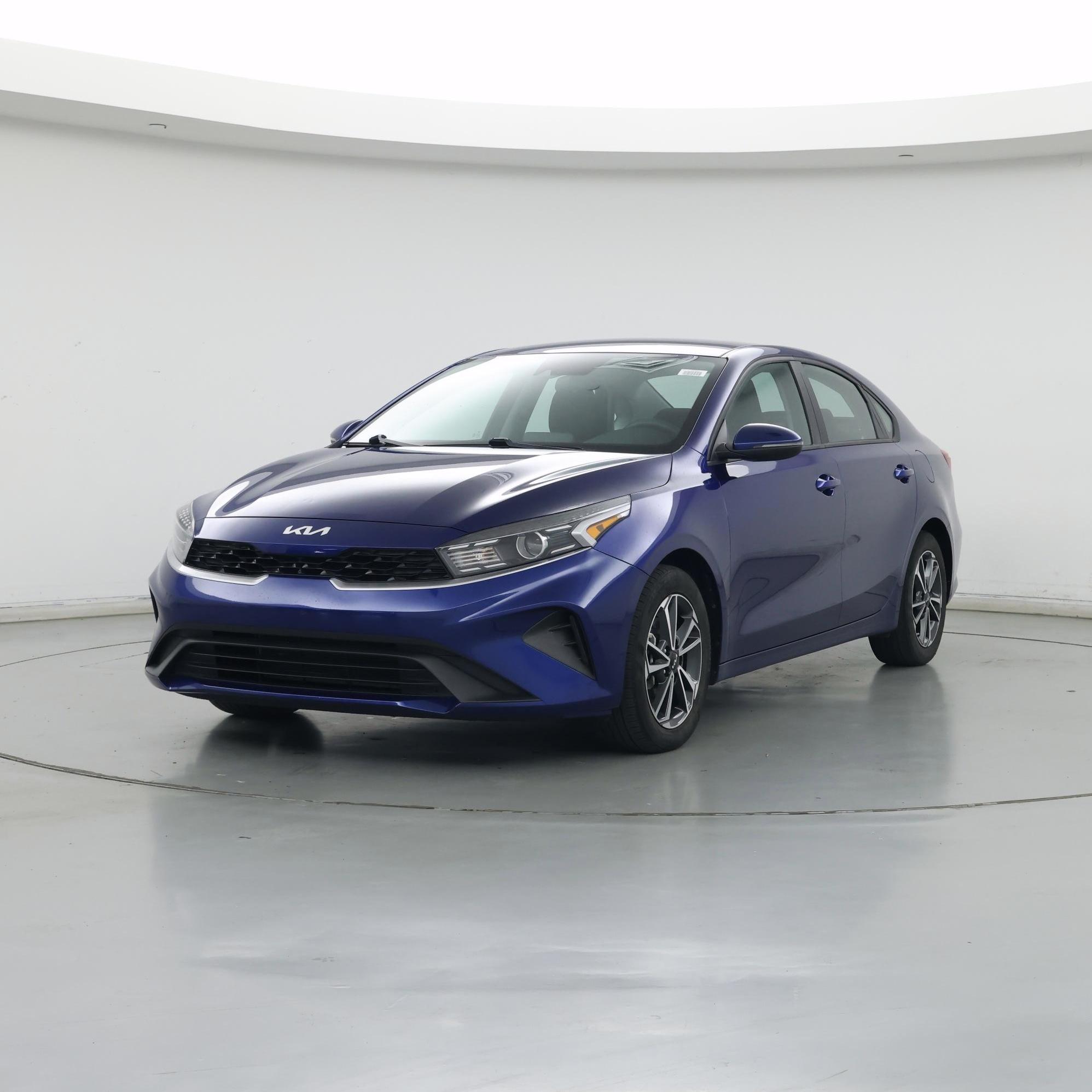 Thumbnail: 2023 Kia Forte - 4