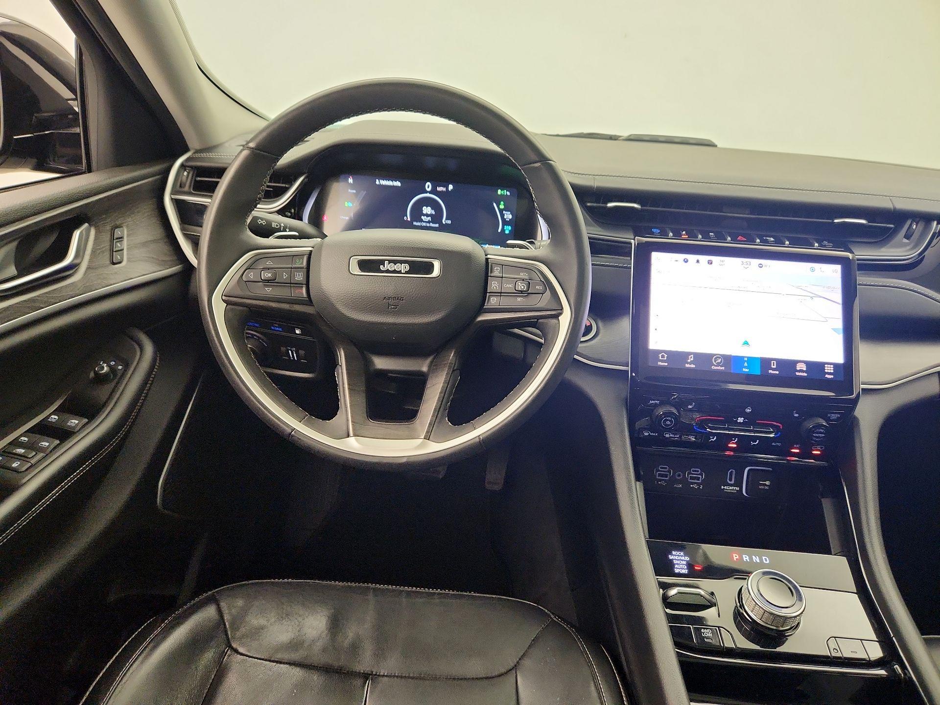 Thumbnail: 2022 Jeep Grand Cherokee - 10