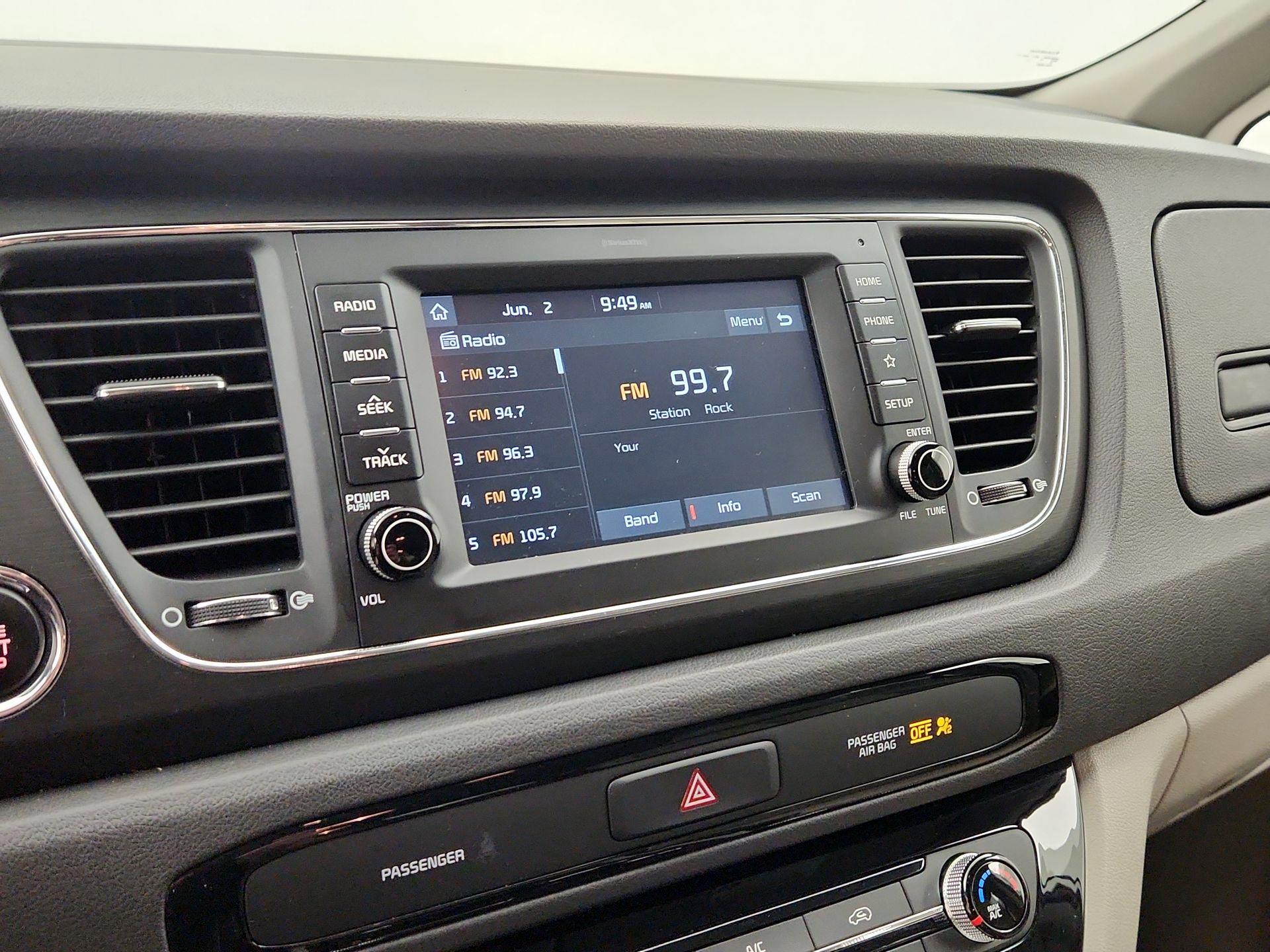 Thumbnail: 2021 Kia Sedona - 15