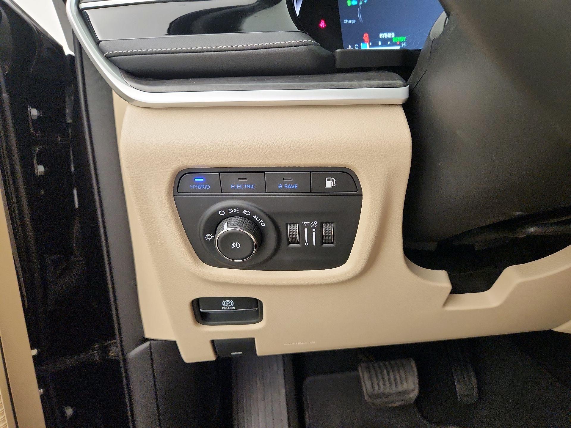 Thumbnail: 2023 Jeep Grand Cherokee - 13