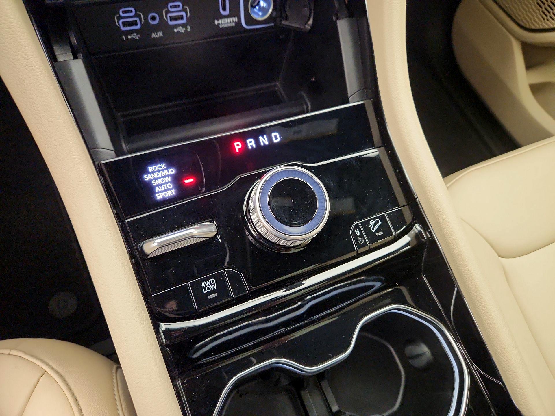 Thumbnail: 2023 Jeep Grand Cherokee - 18