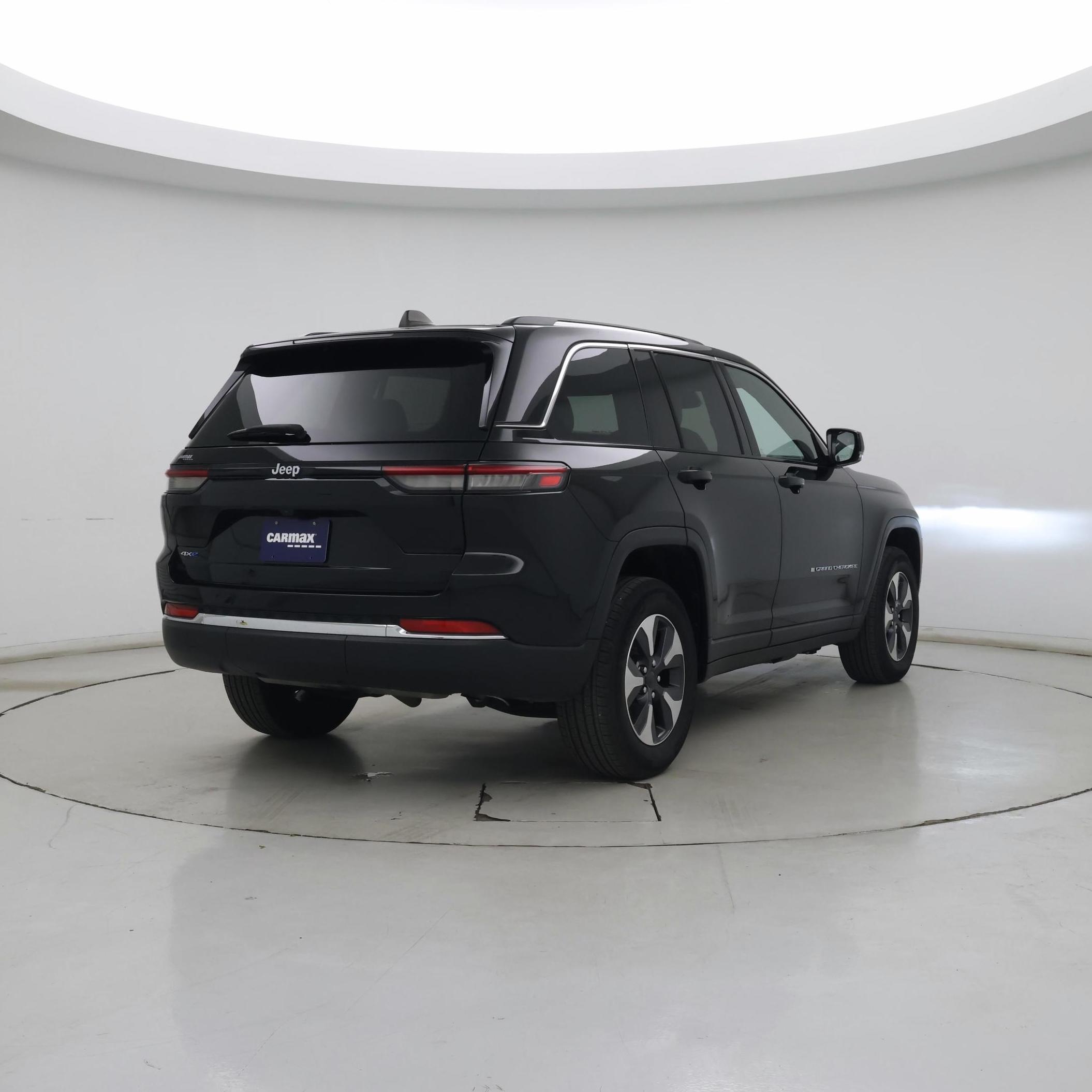Thumbnail: 2023 Jeep Grand Cherokee - 8