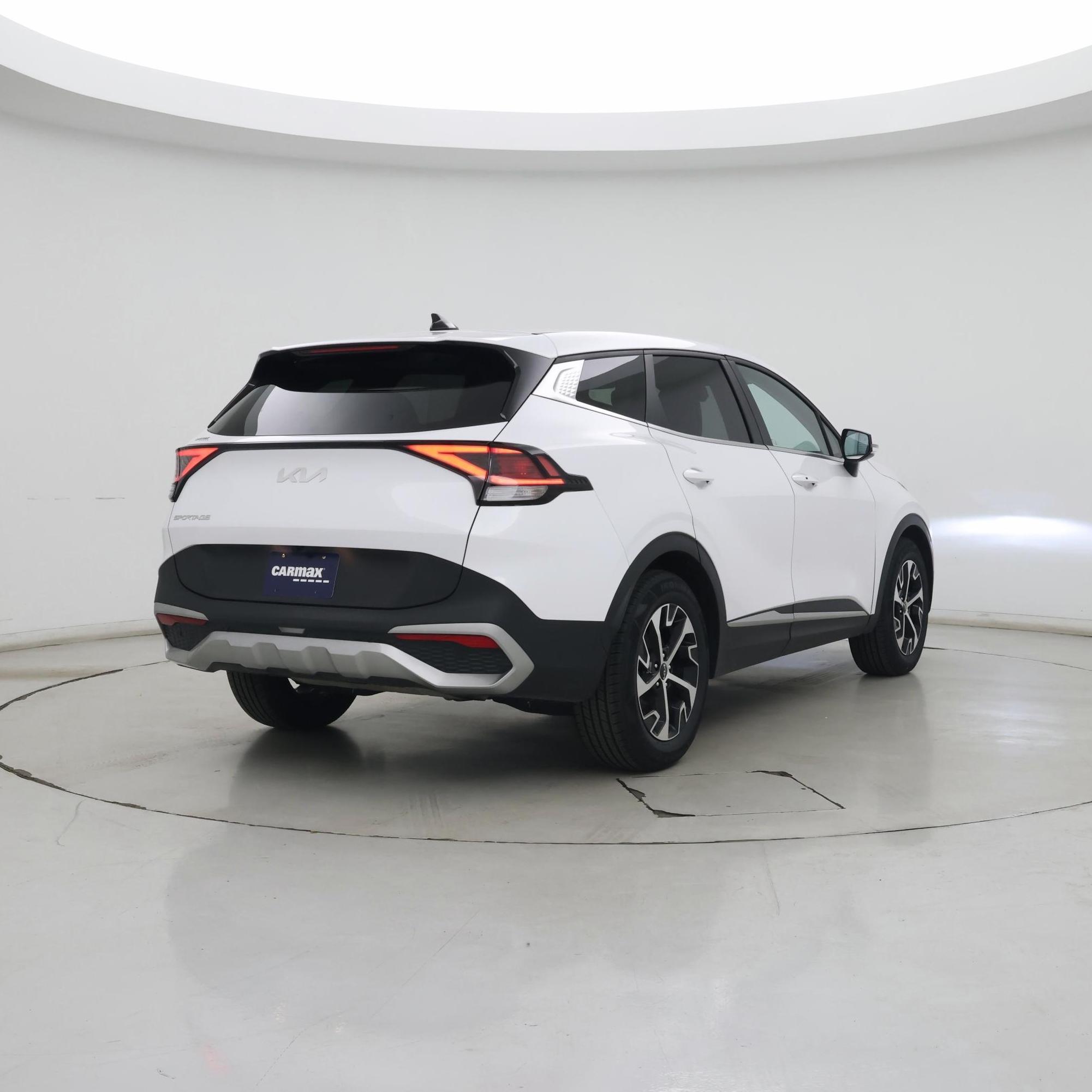 Thumbnail: 2023 Kia Sportage - 8