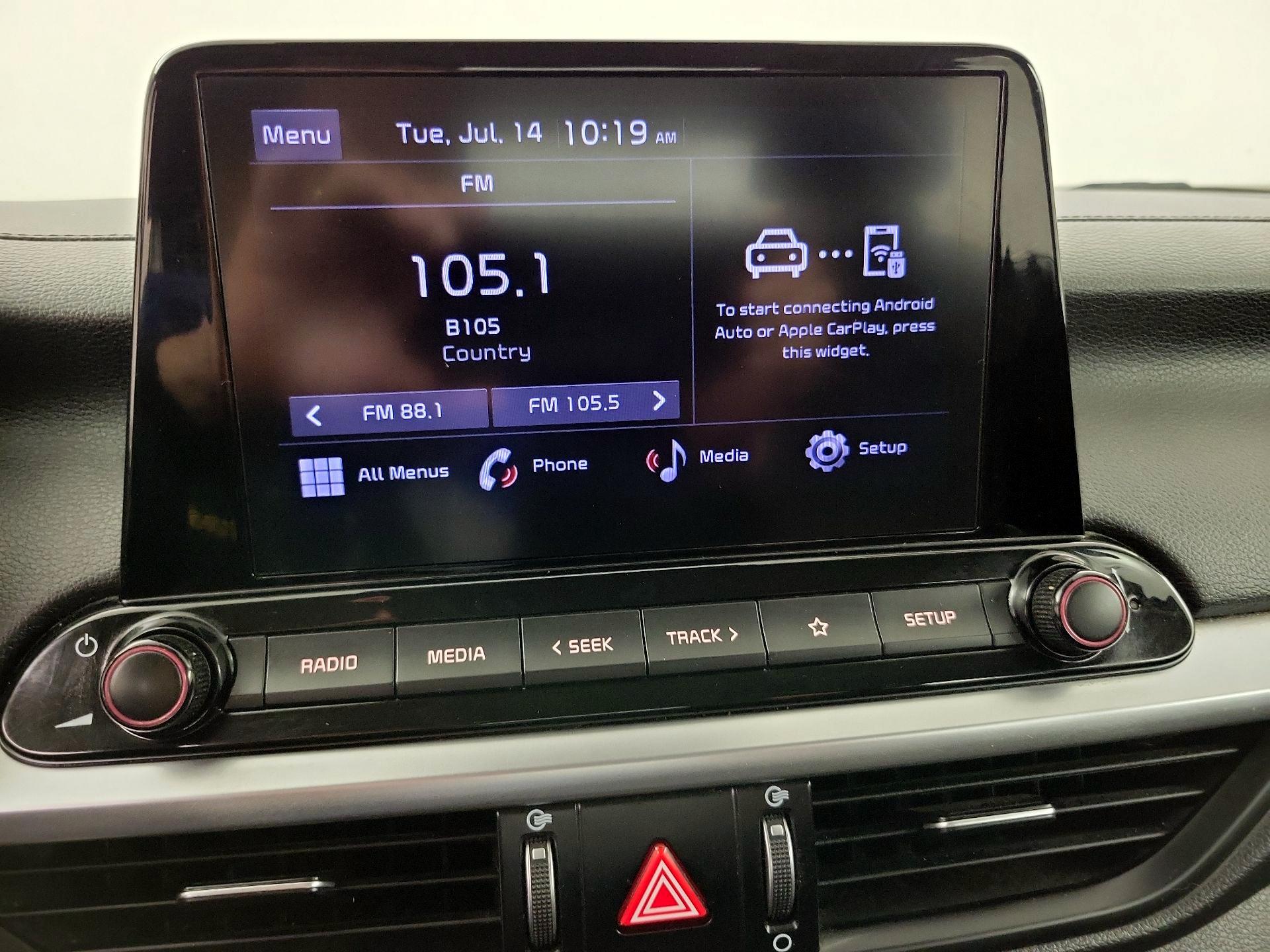Thumbnail: 2022 Kia Forte - 15