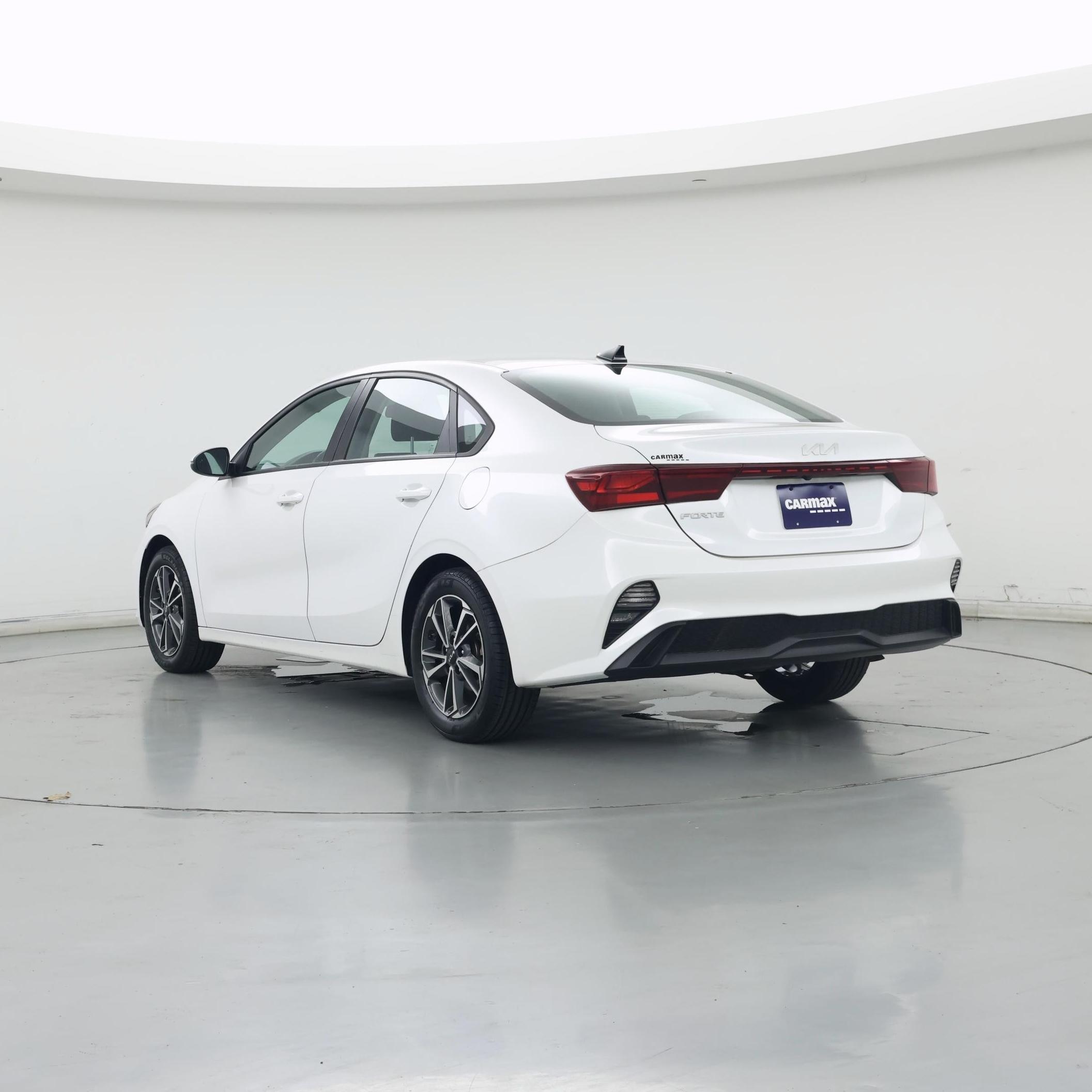 Thumbnail: 2022 Kia Forte - 2