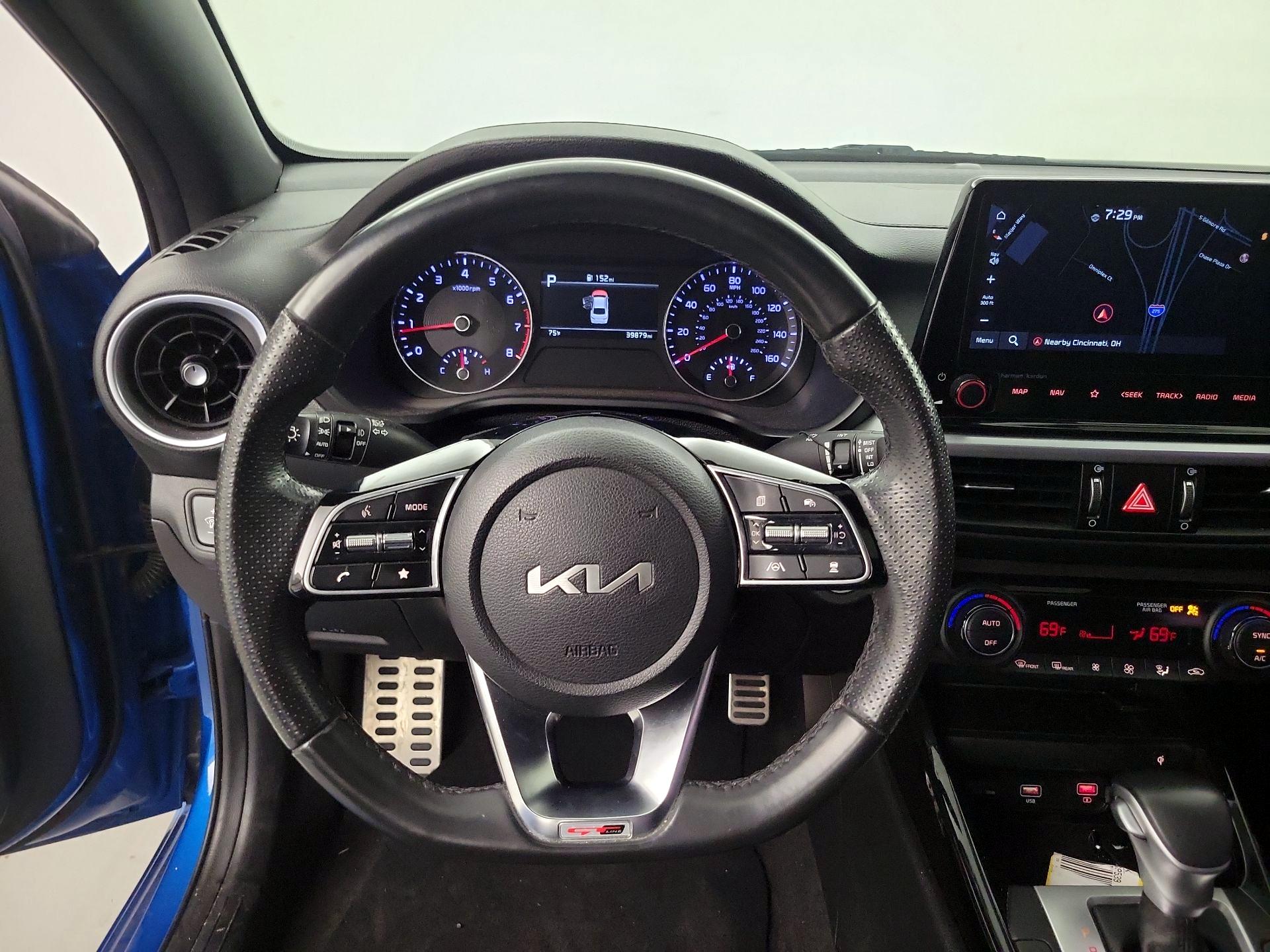 Thumbnail: 2023 Kia Forte - 10