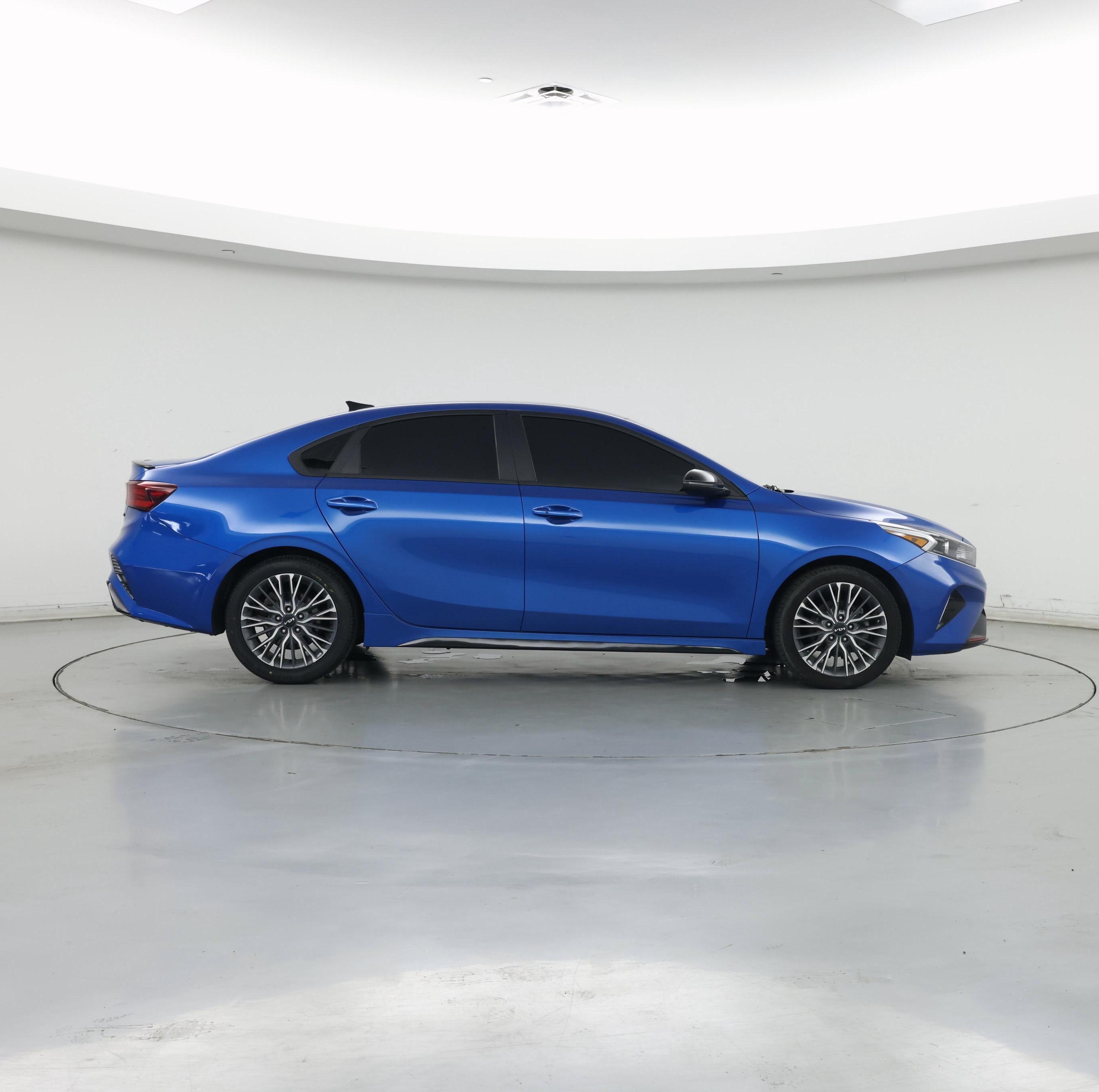 Thumbnail: 2023 Kia Forte - 7