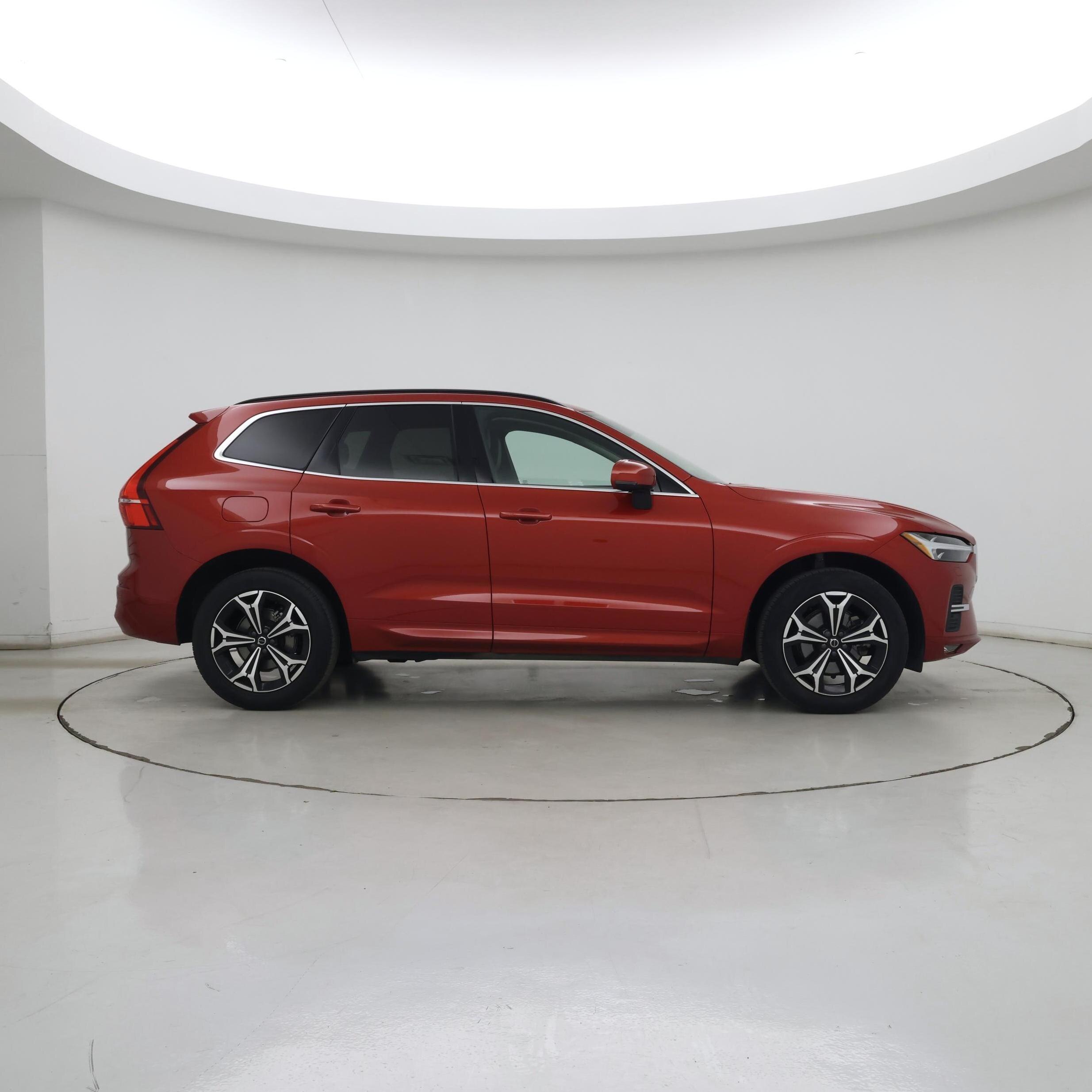 Thumbnail: 2022 Volvo XC60 - 7