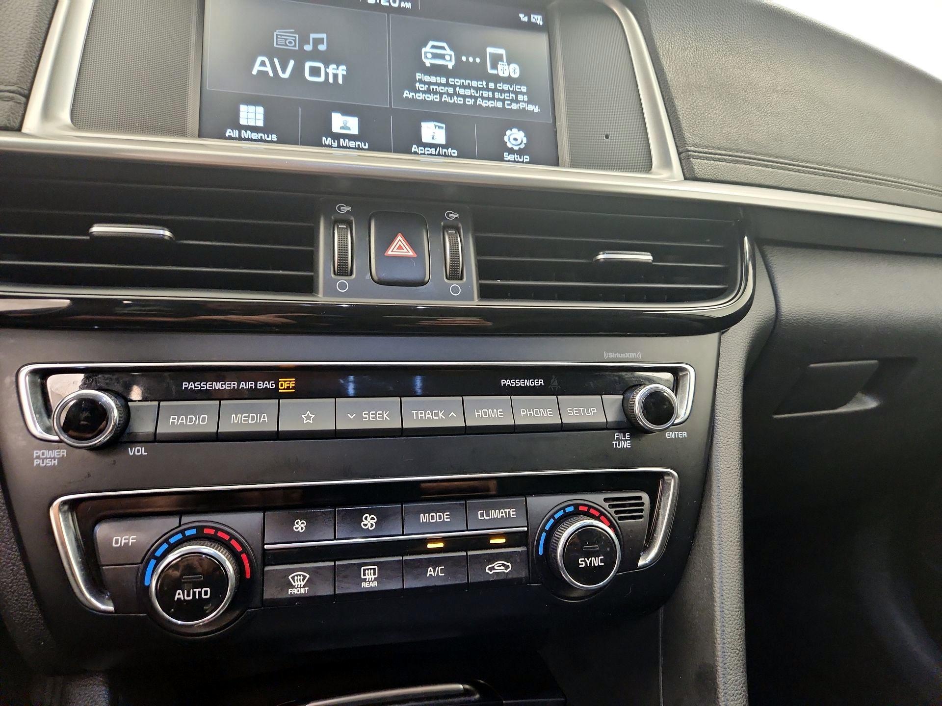 Thumbnail: 2019 Kia Optima - 16