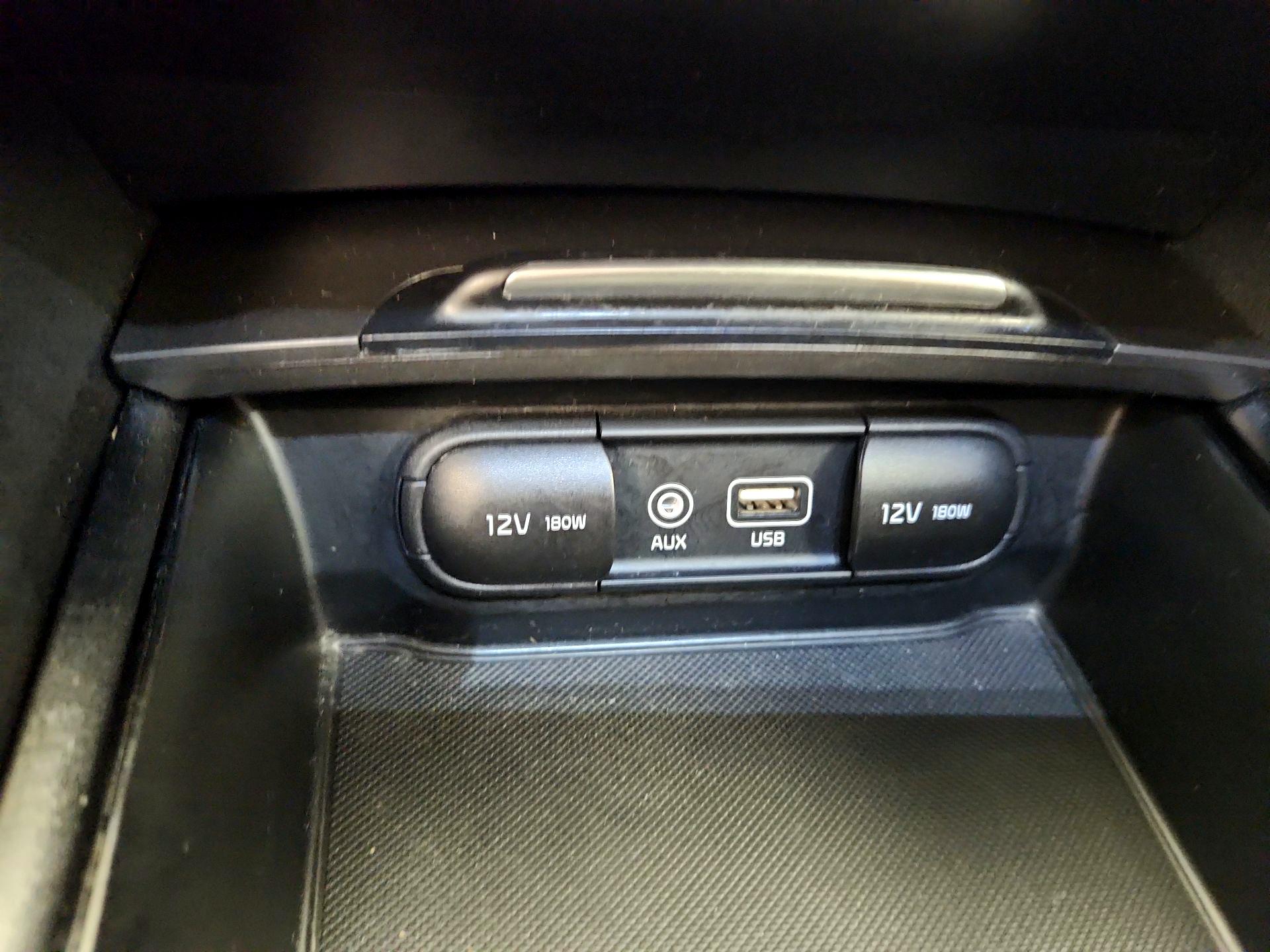 Thumbnail: 2019 Kia Optima - 18