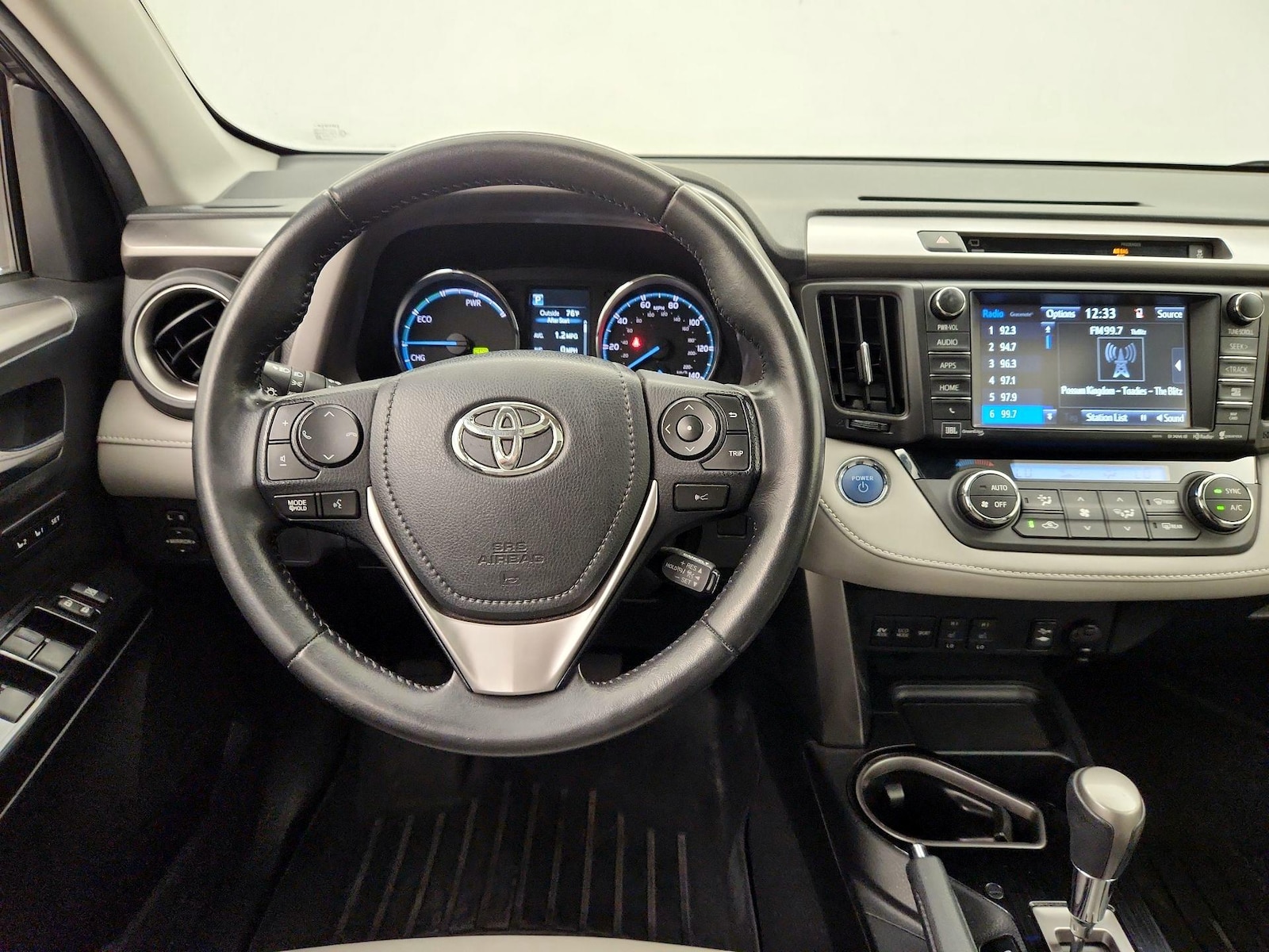 2016 Toyota RAV4 Limited - Photo 11