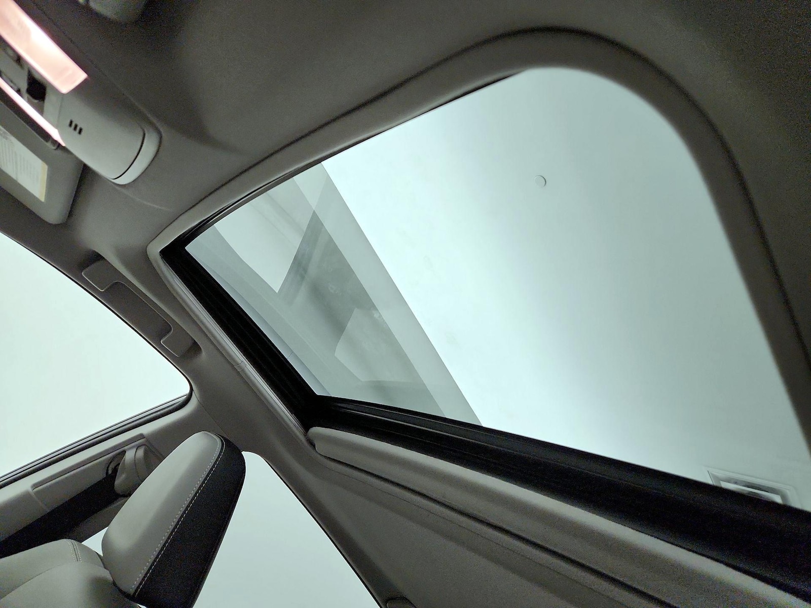 2016 Toyota RAV4 Limited - Photo 20