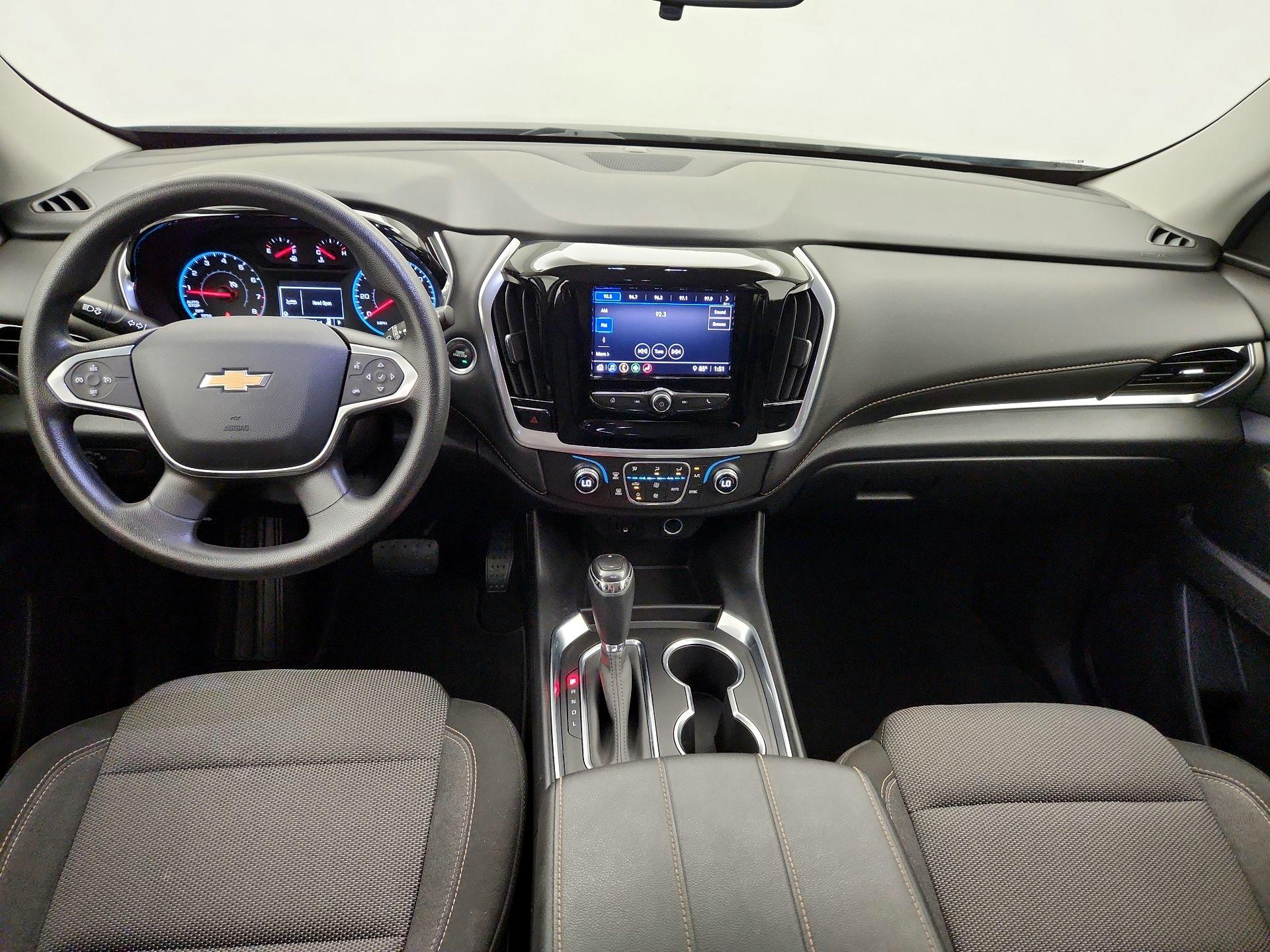 Thumbnail: 2020 Chevrolet Traverse - 9