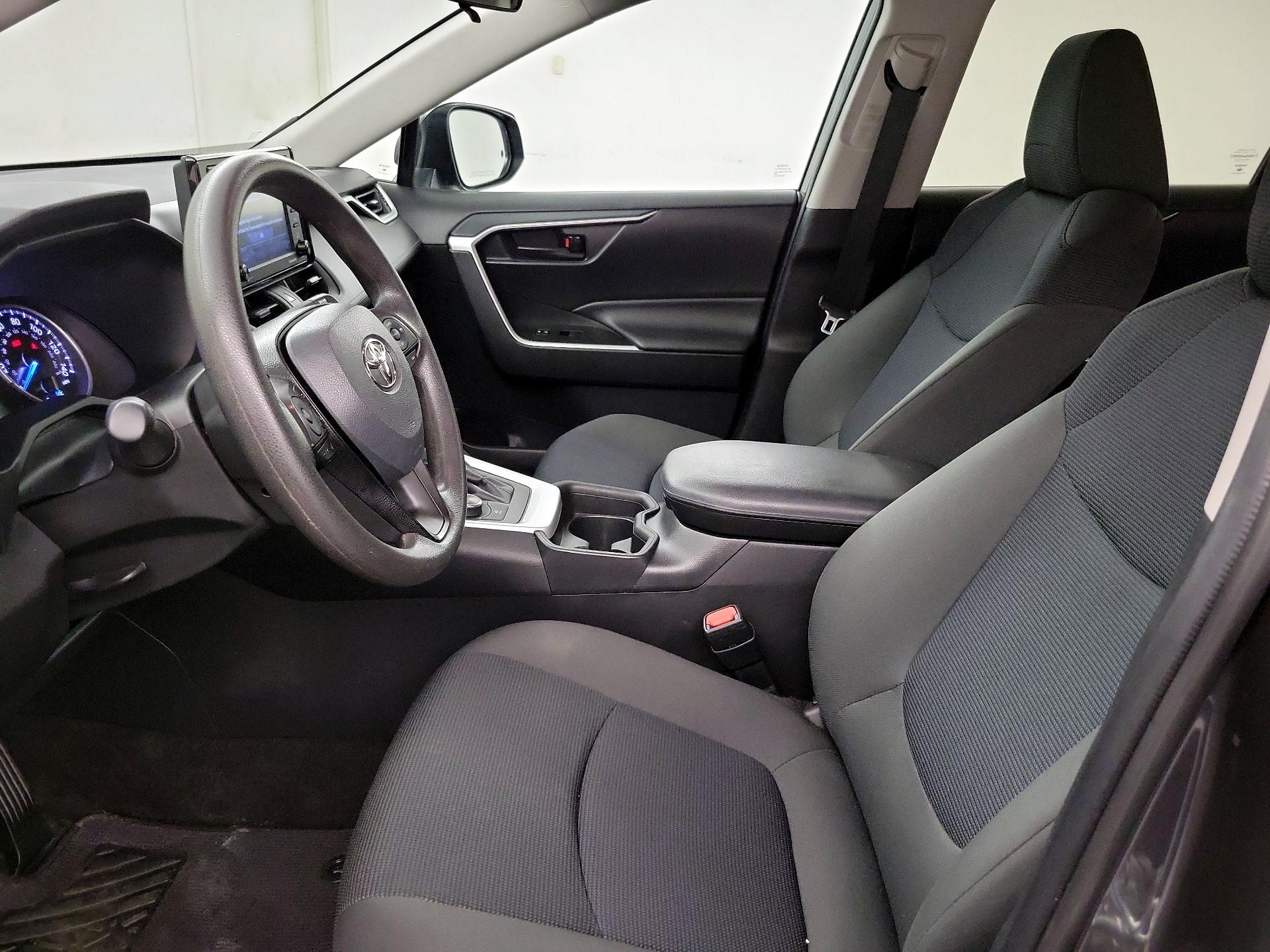 Thumbnail: 2021 Toyota RAV4 - 11