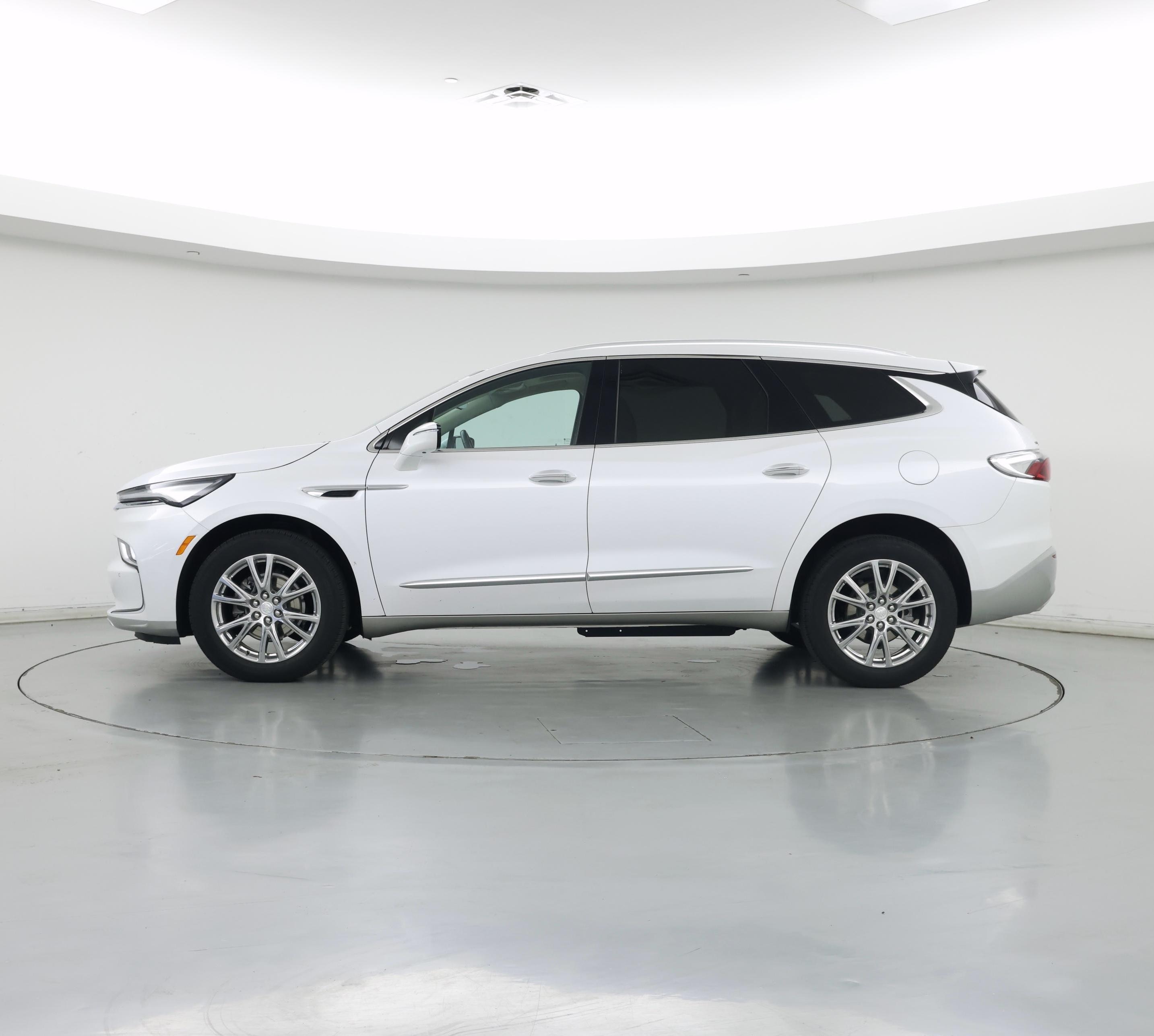 Thumbnail: 2022 Buick Enclave - 3