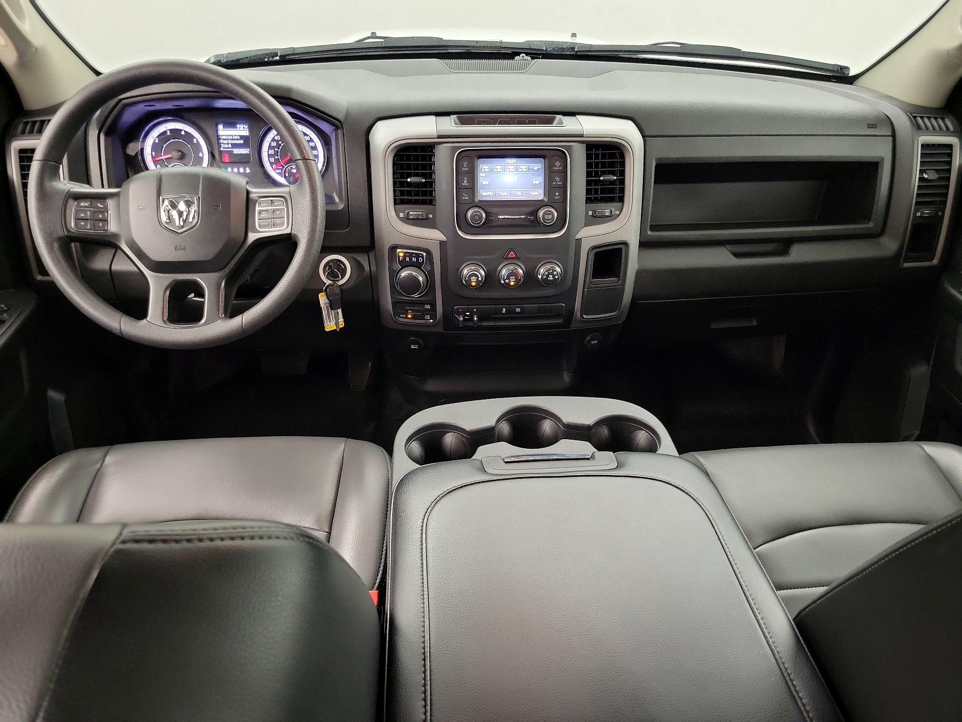 Thumbnail: 2024 RAM 1500 Classic - 9