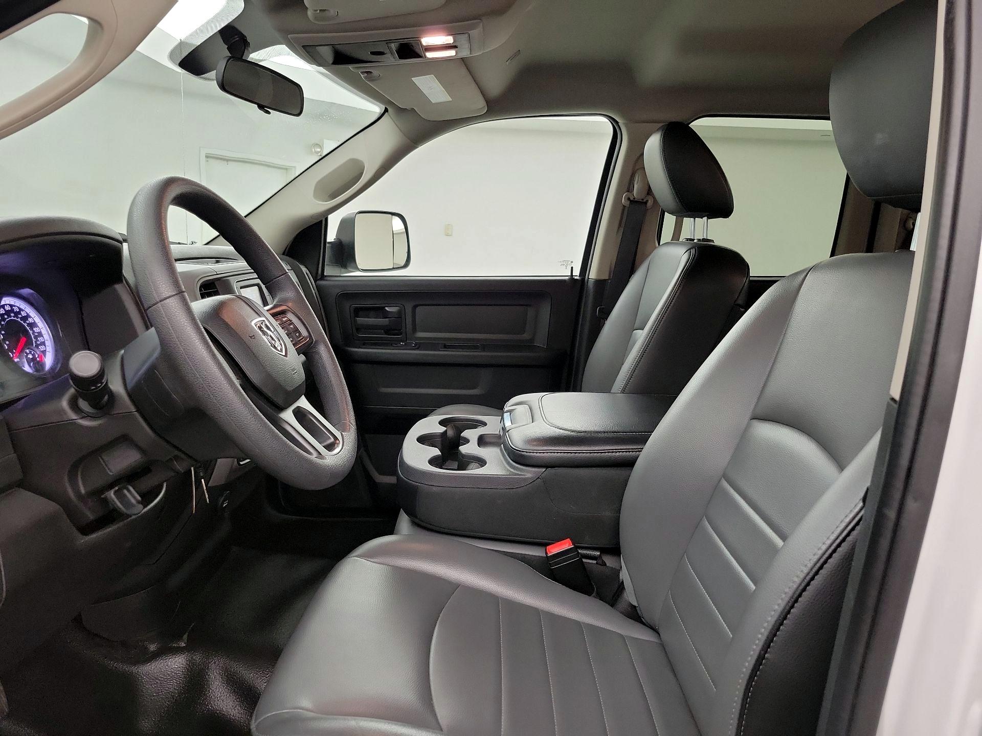 Thumbnail: 2024 RAM 1500 Classic - 11