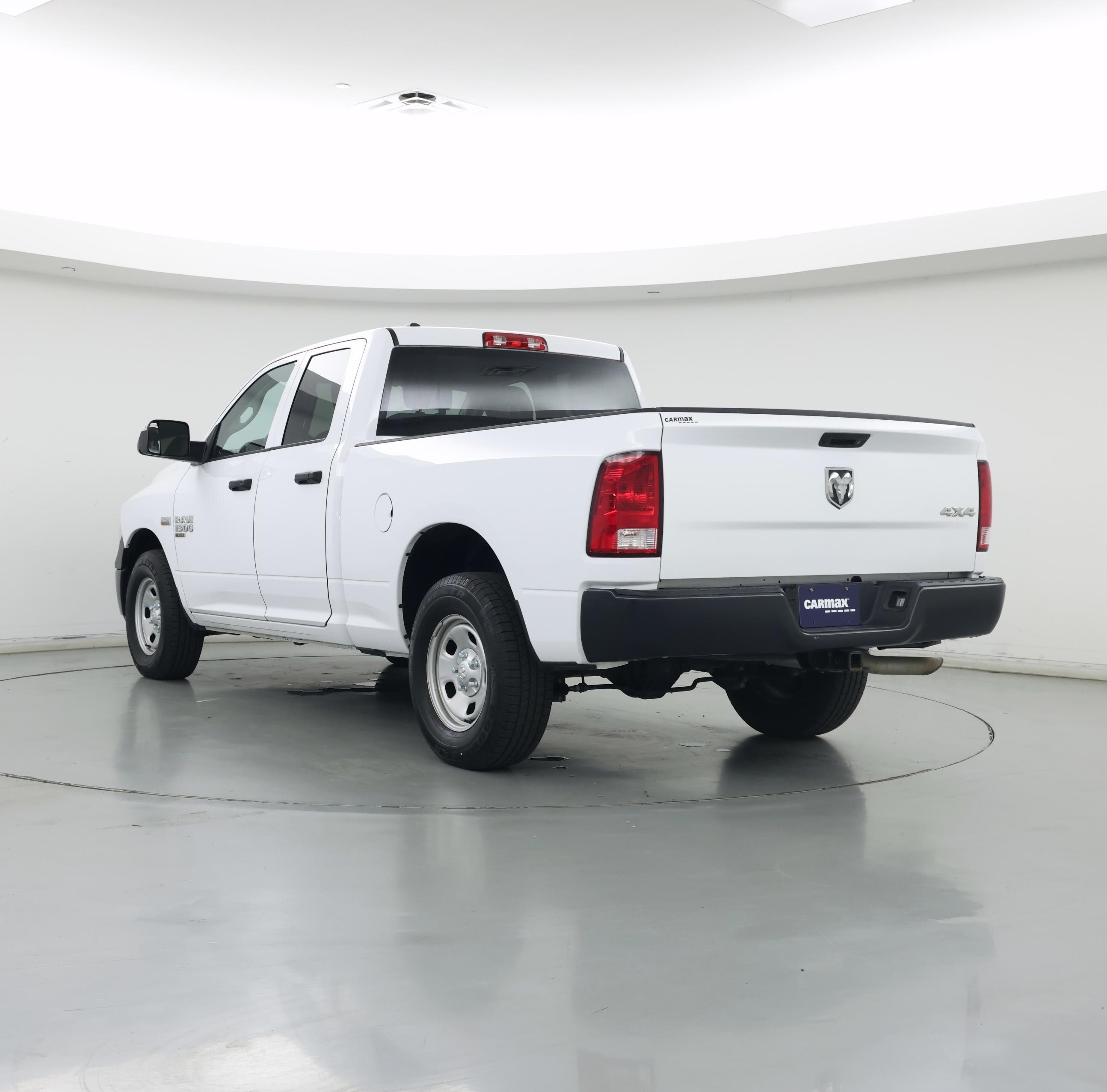 Thumbnail: 2024 RAM 1500 Classic - 2